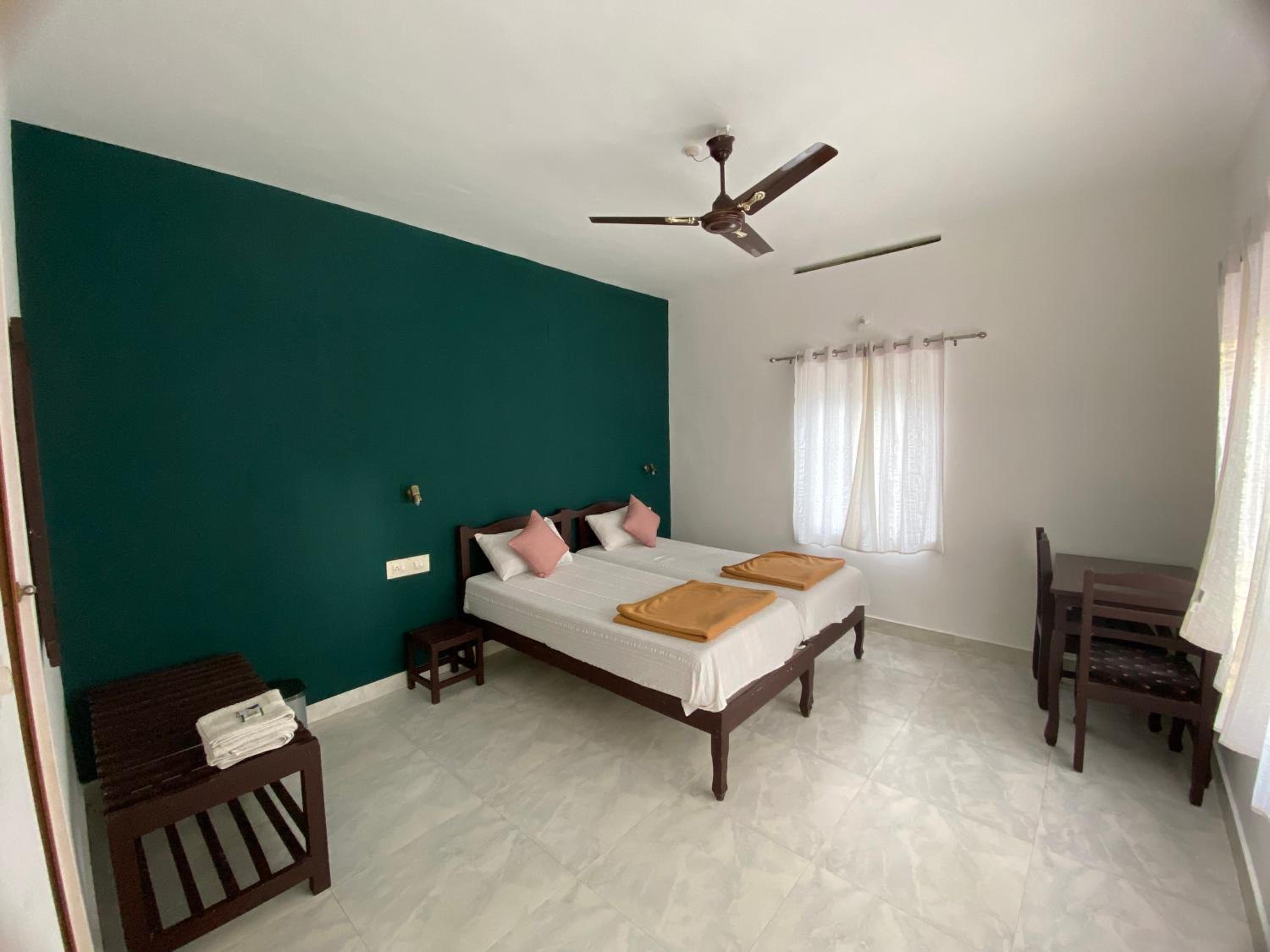 Double or Twin Room with Balcony photo 1
