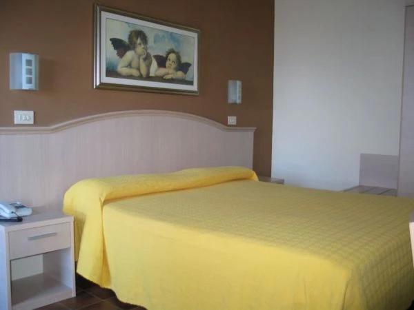 Large Single Room