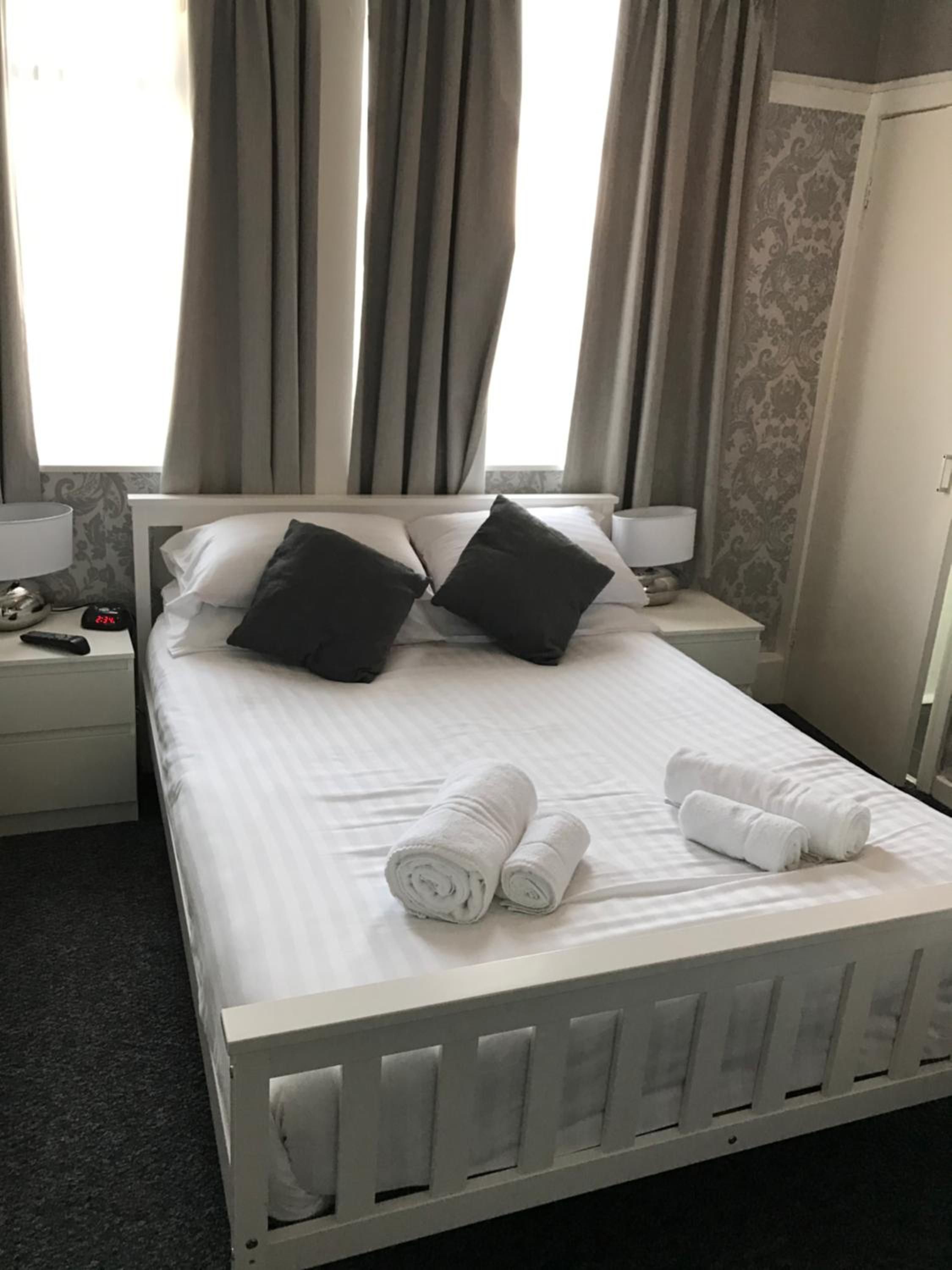 Double Room - Photo 21