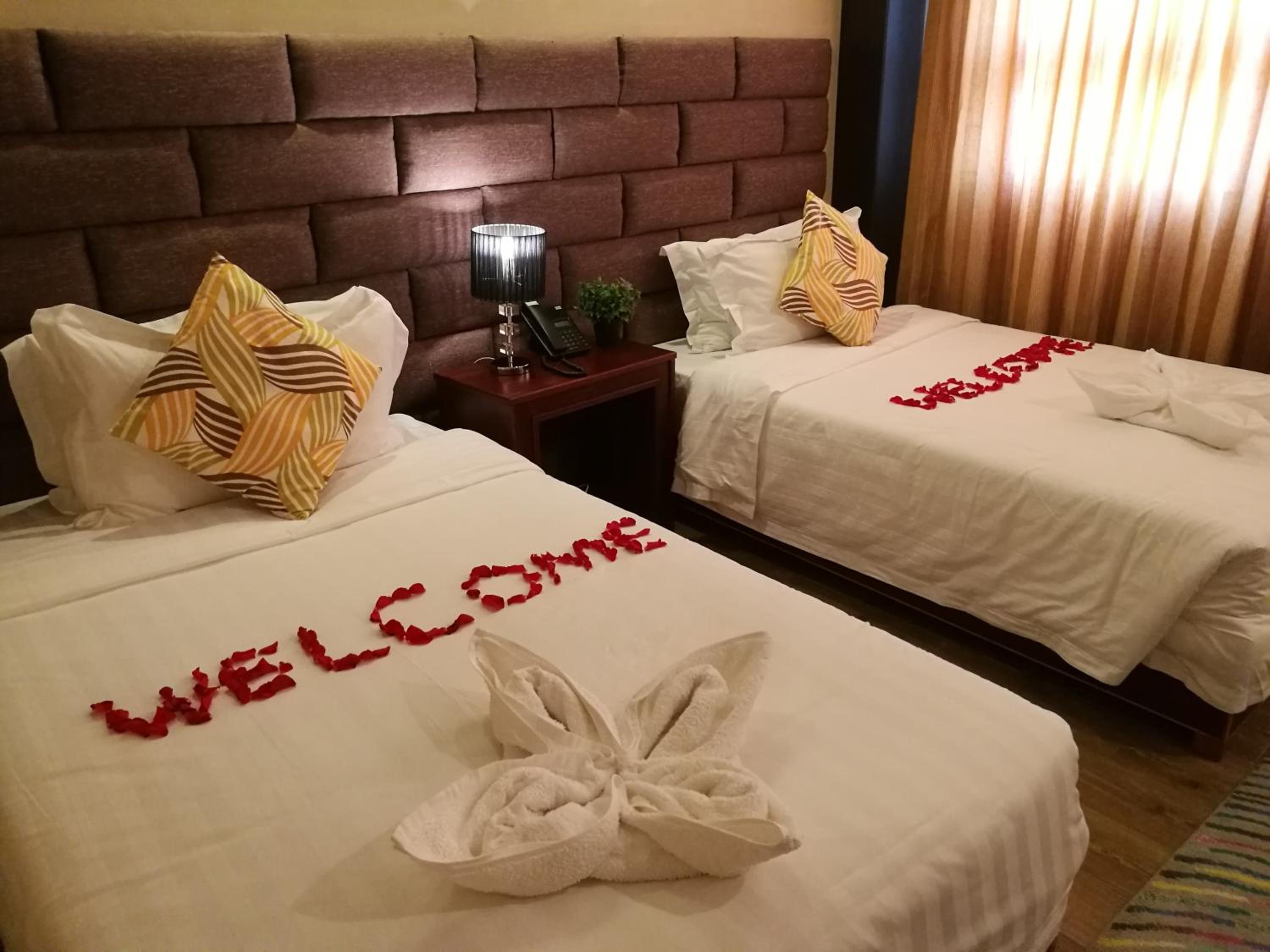 Twin Room with Bathroom photo 3