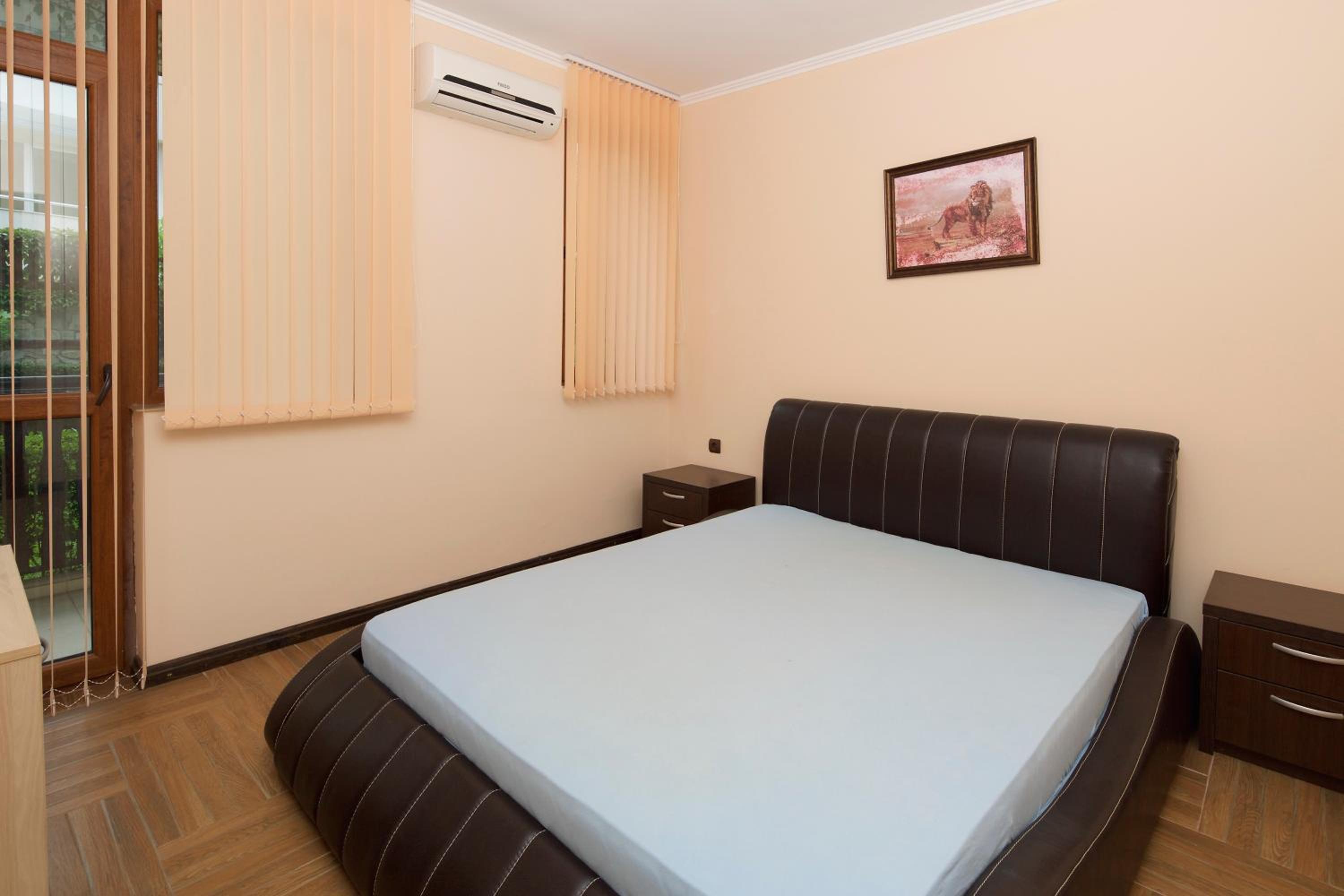  Two-Bedroom Apartment with balcony photo 2