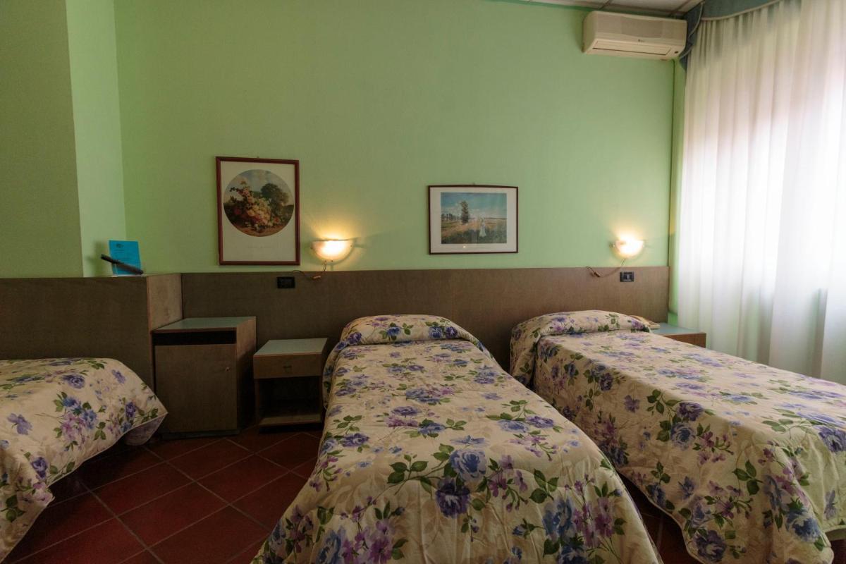 Triple Room photo 2