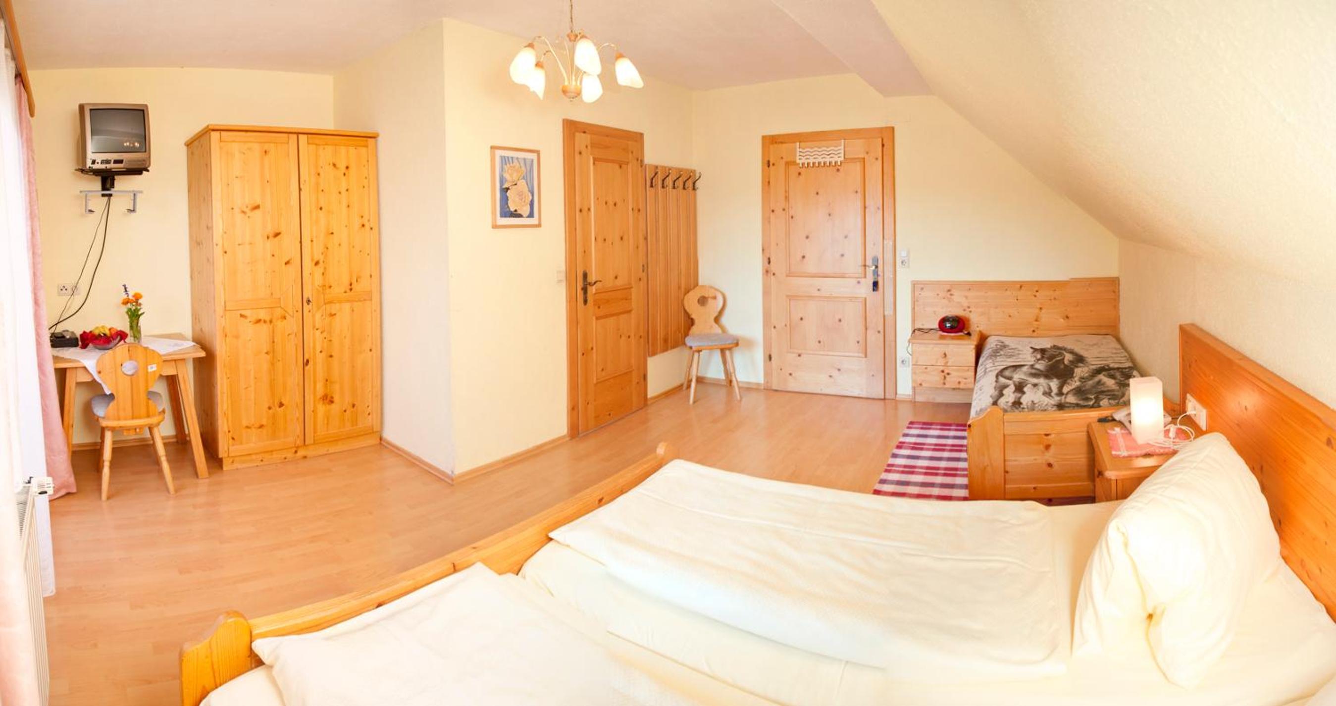 Triple Room photo 3