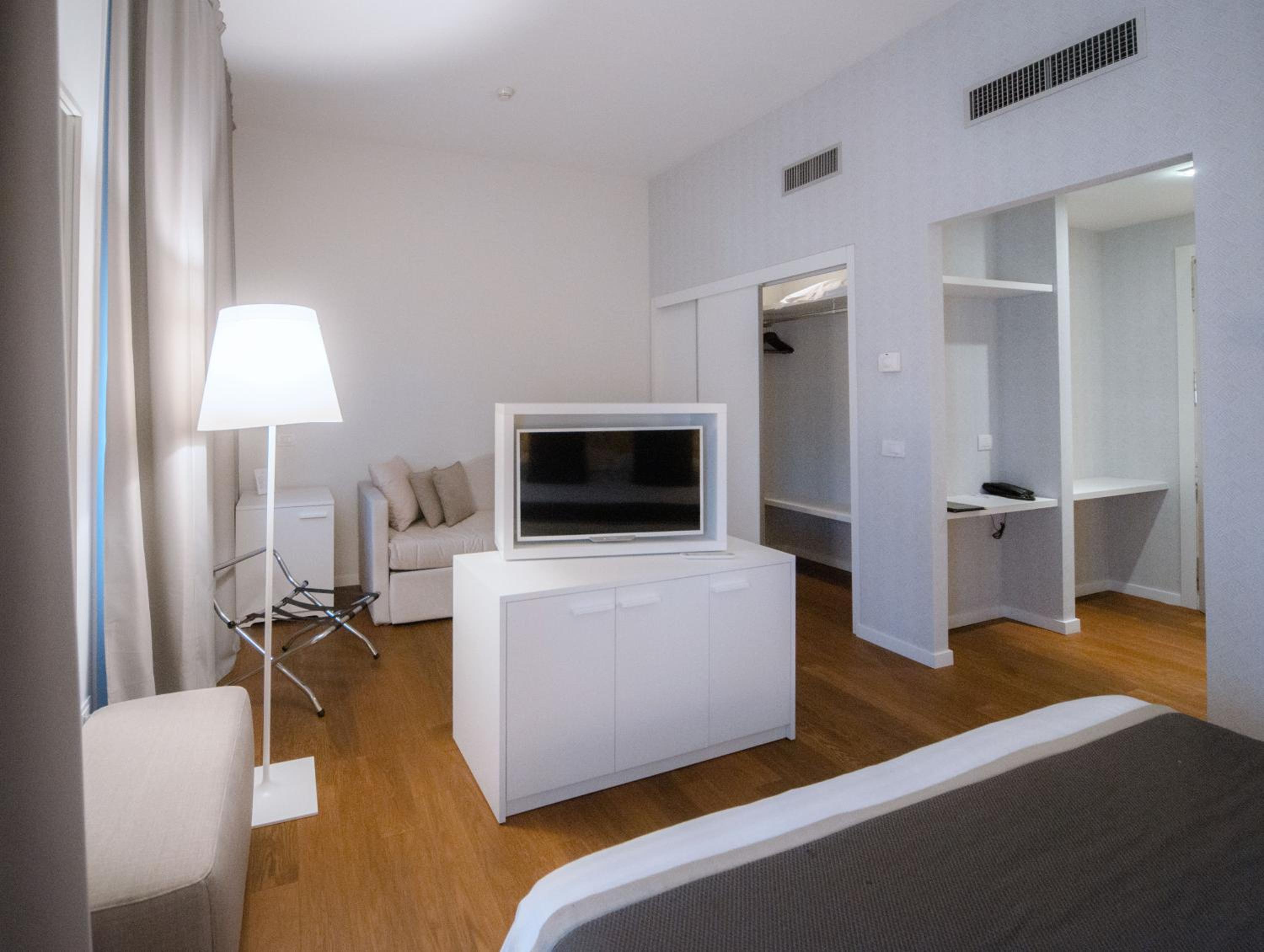Executive Double Room - Photo 3