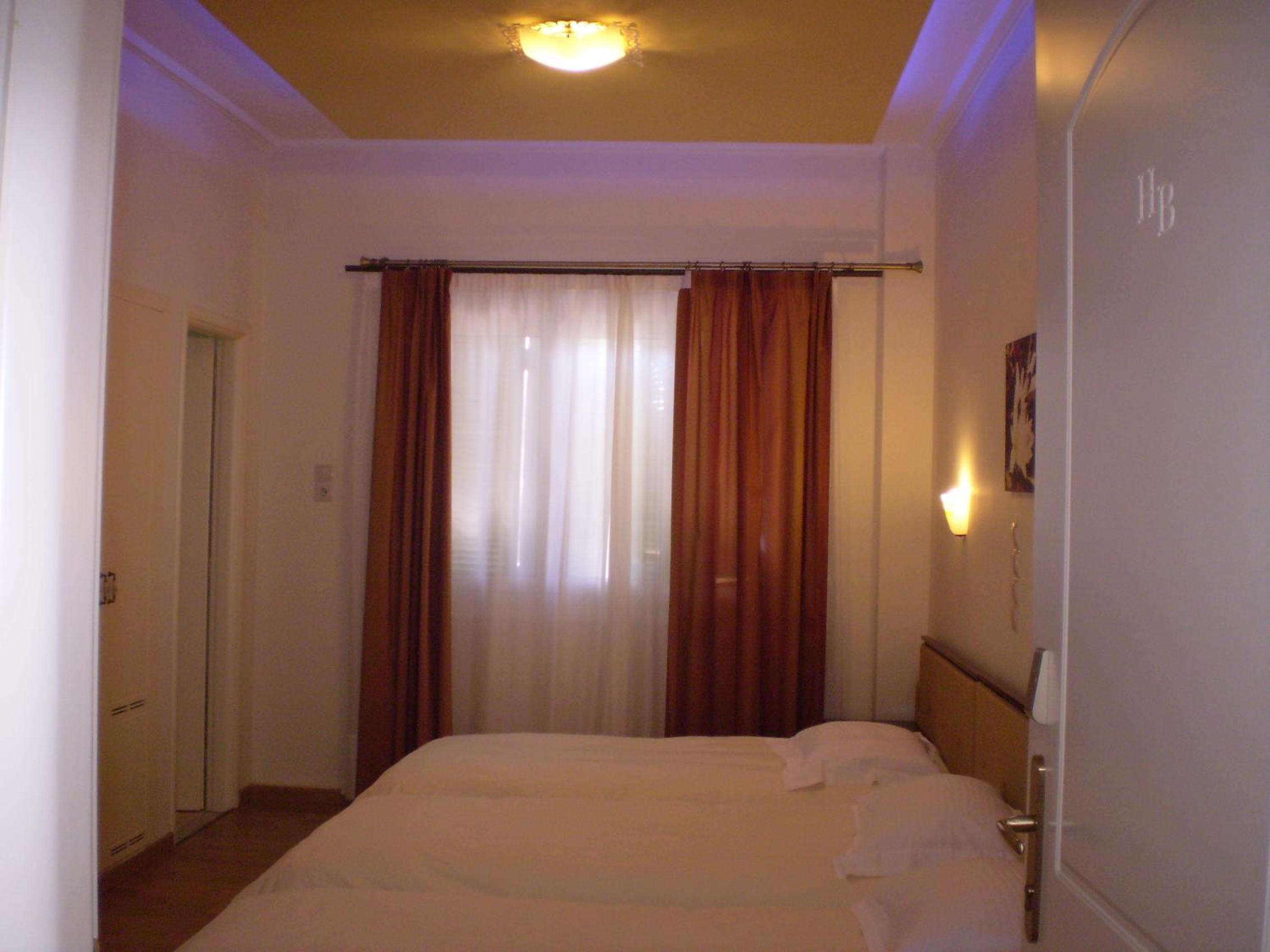 Quadruple Room - Photo 2