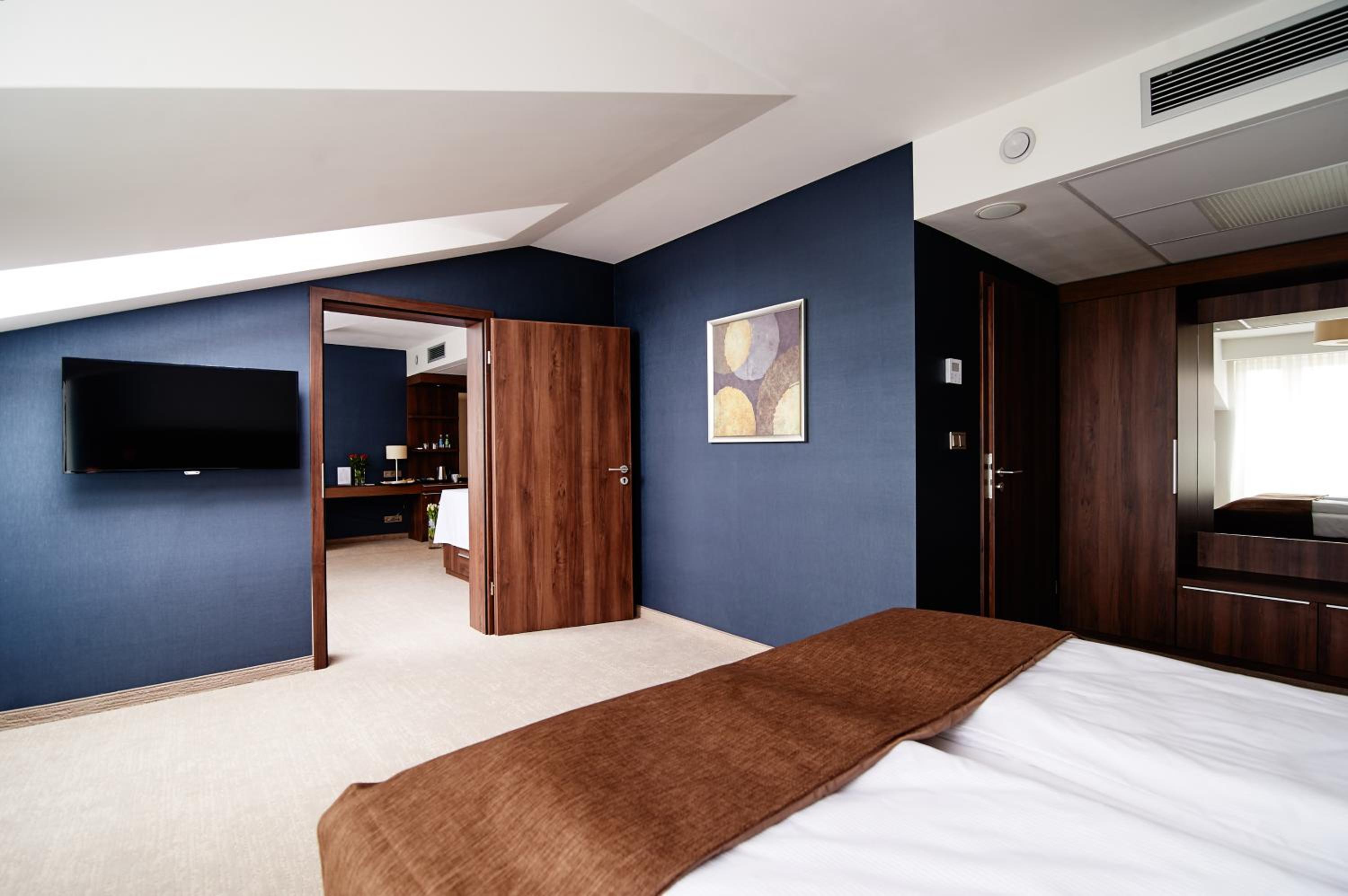 Suite with Free Mini-bar - Photo 1