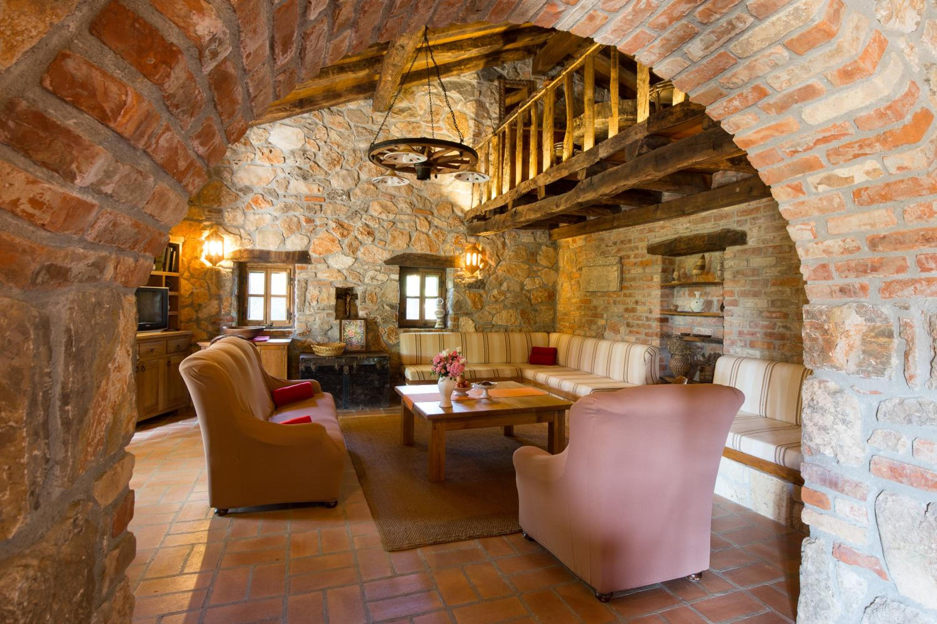 Three-Bedroom Villa photo 1
