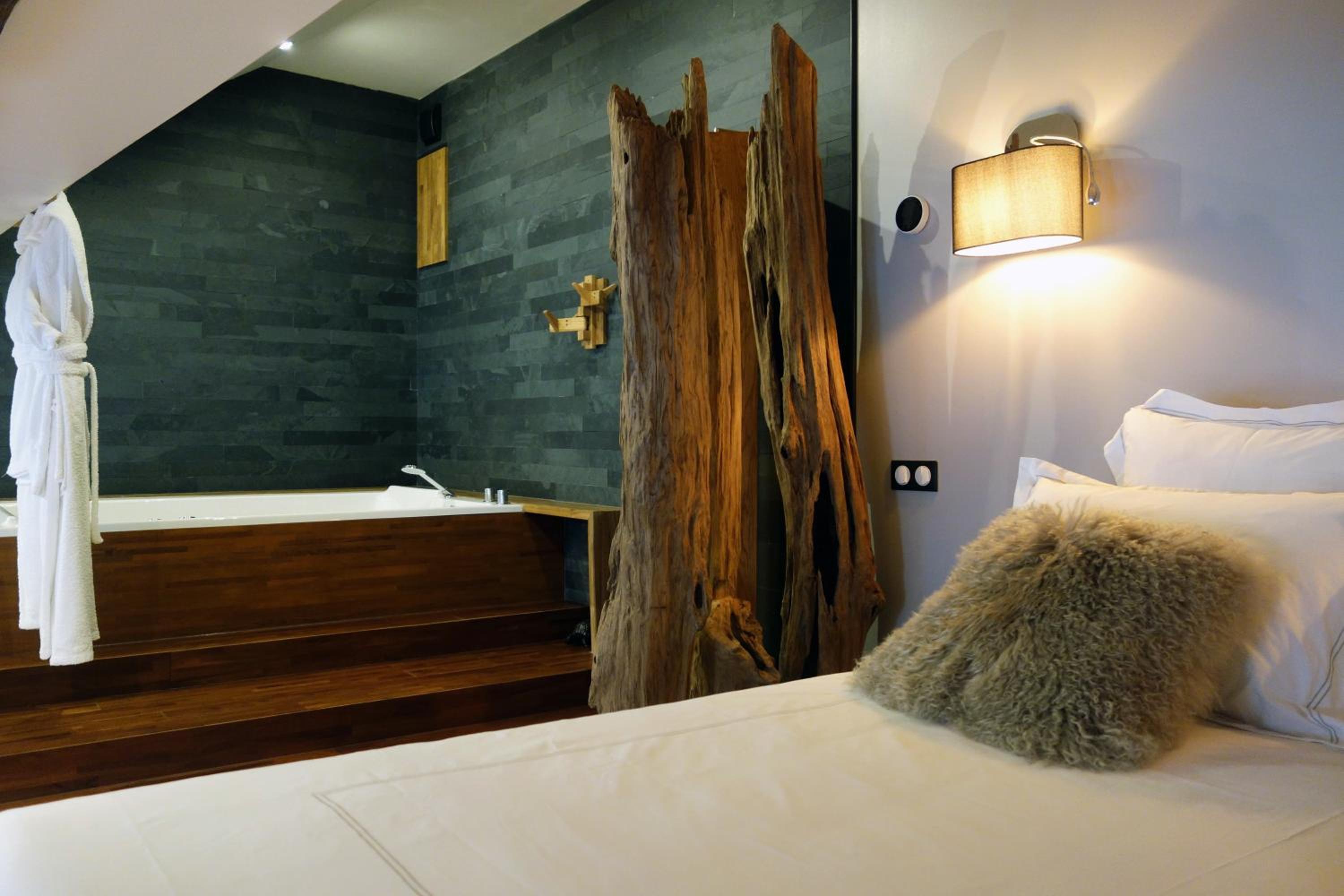 Duplex Apartment with Jacuzzi - Photo 25