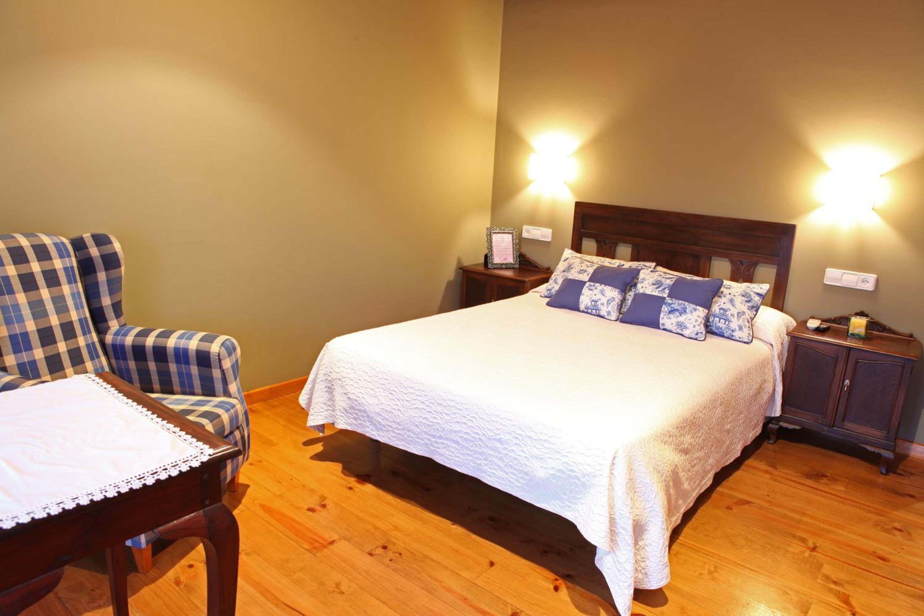 Double or Twin Room photo 3