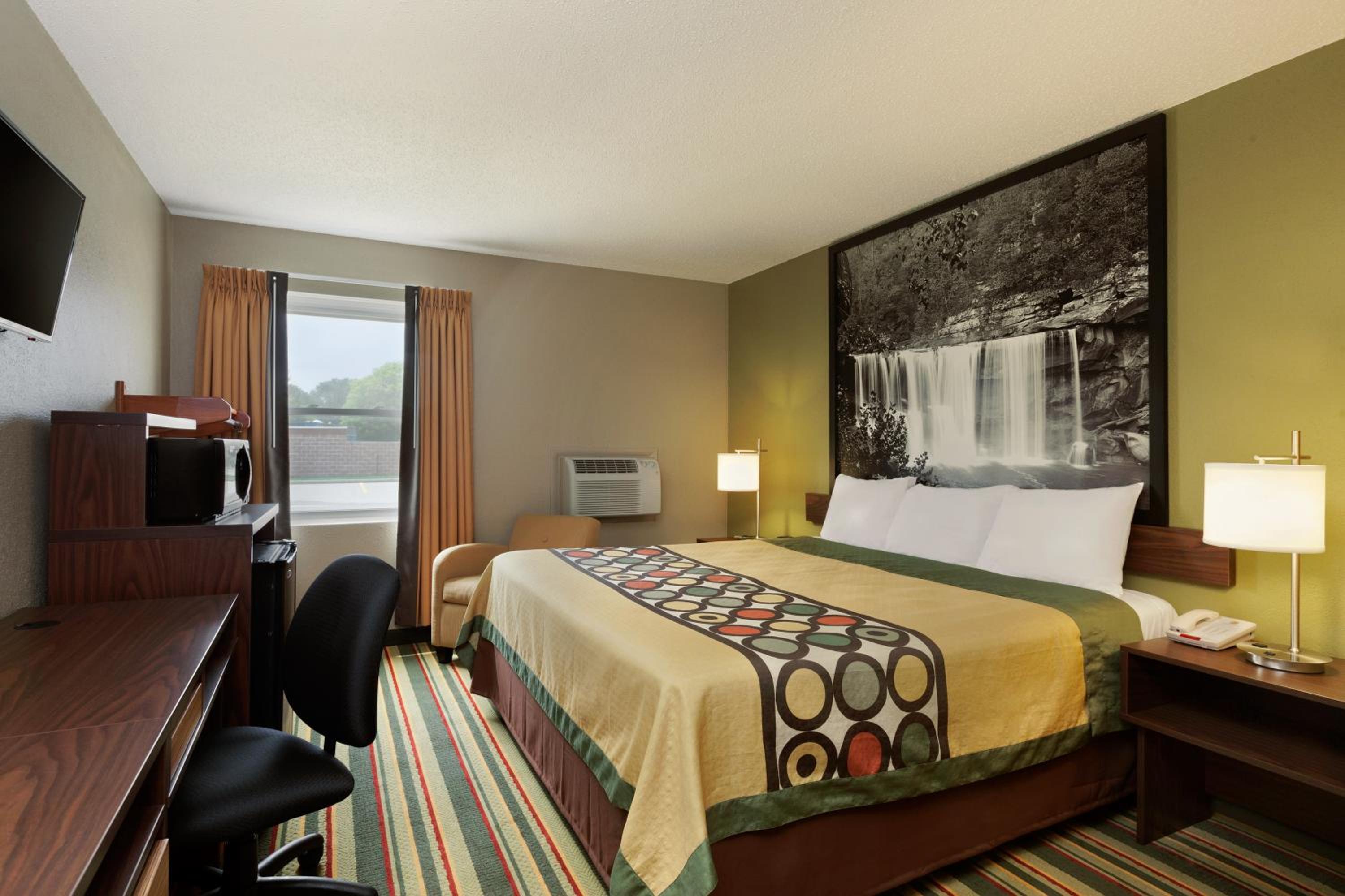 King Room - Mobility Access/Non-Smoking - Photo 2