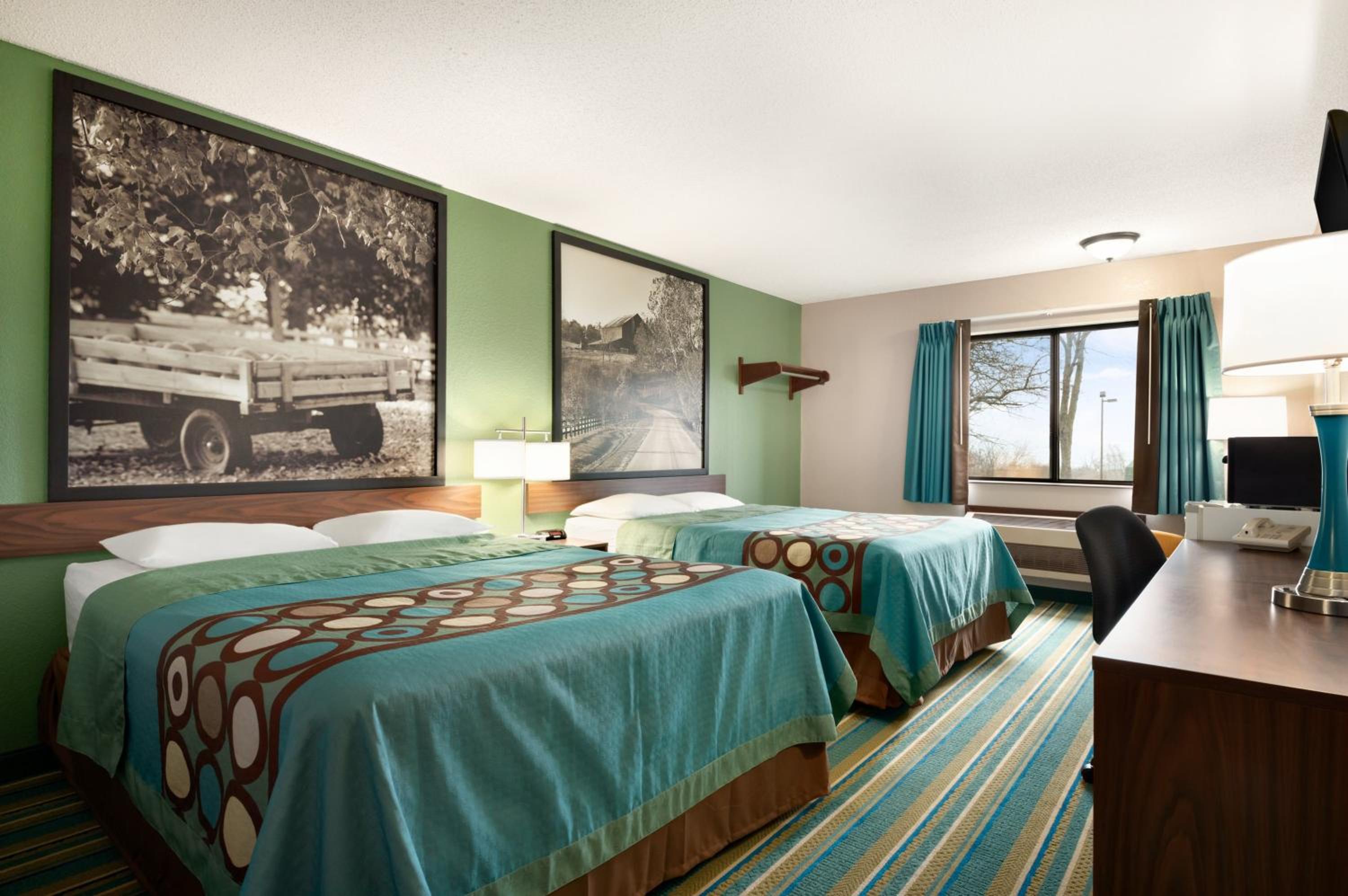 Double Room with Two Double Beds - Non-Smoking - Photo 3