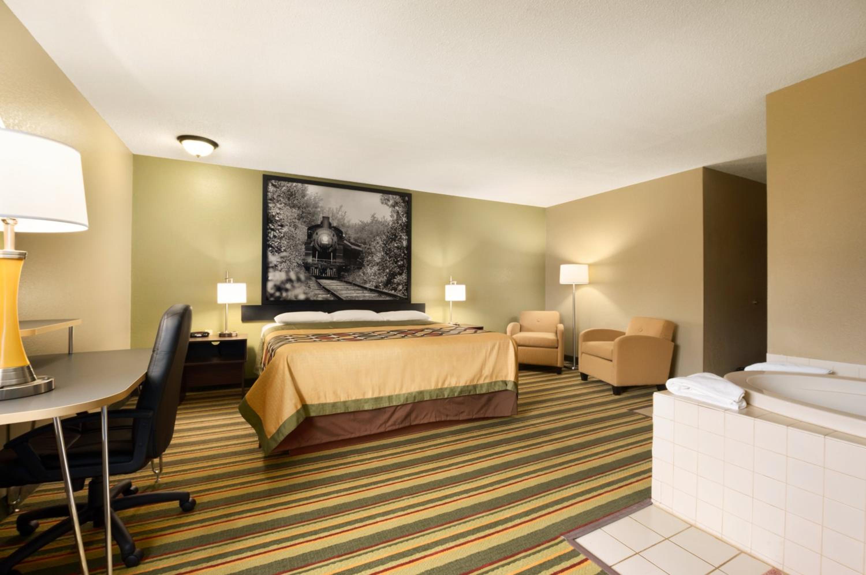 Deluxe King Studio Suite - Non-Smoking - Photo 4