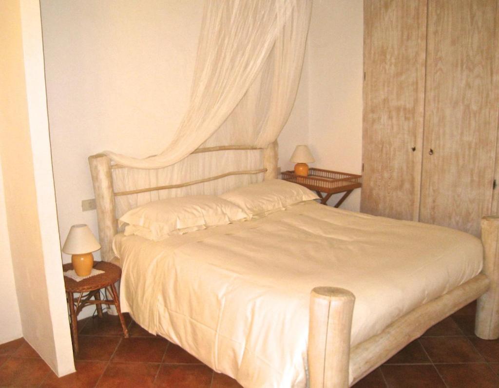 Two Bedroom House with Sea View photo 1