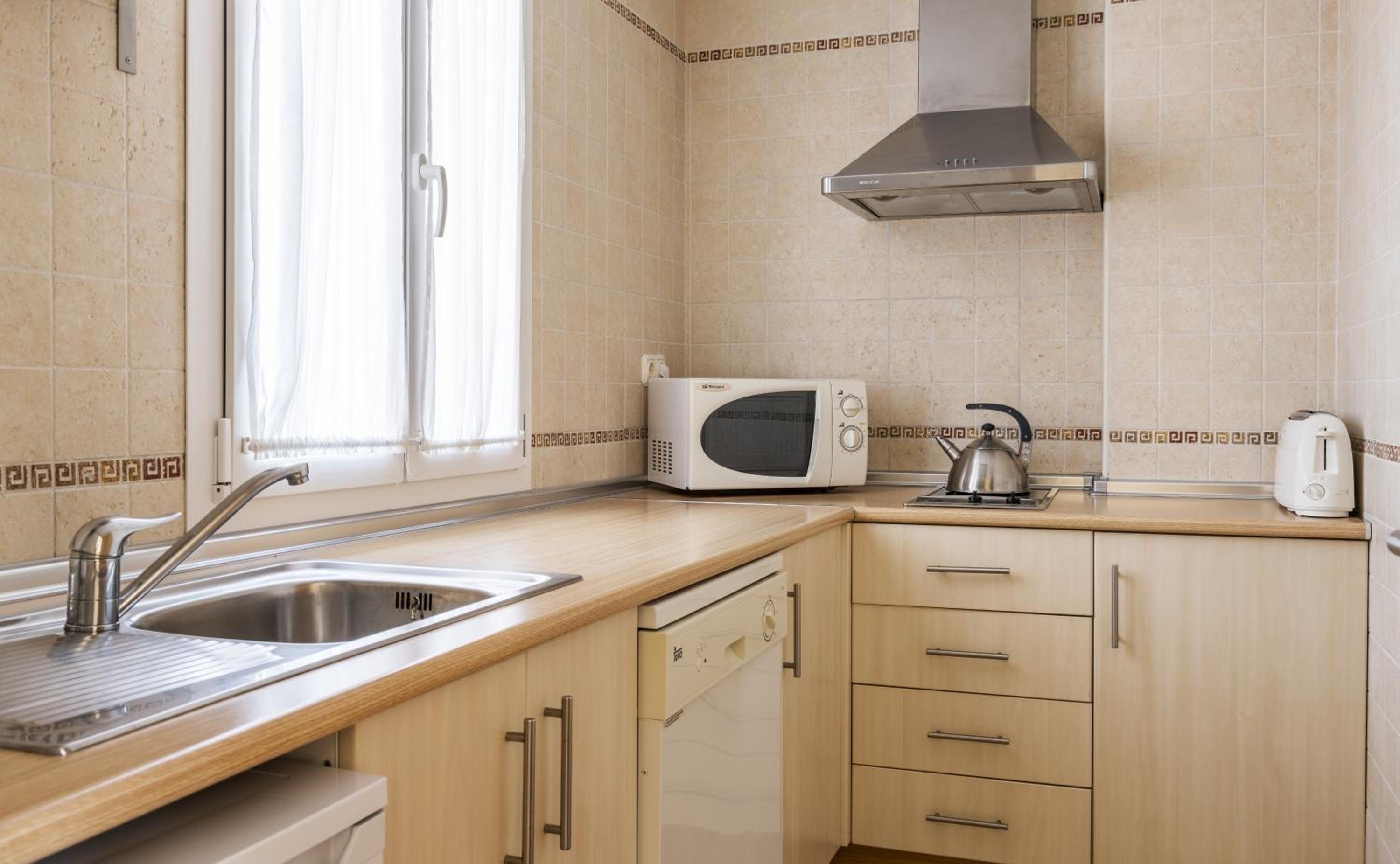One-Bedroom Apartment (2 Adults) - Photo 4