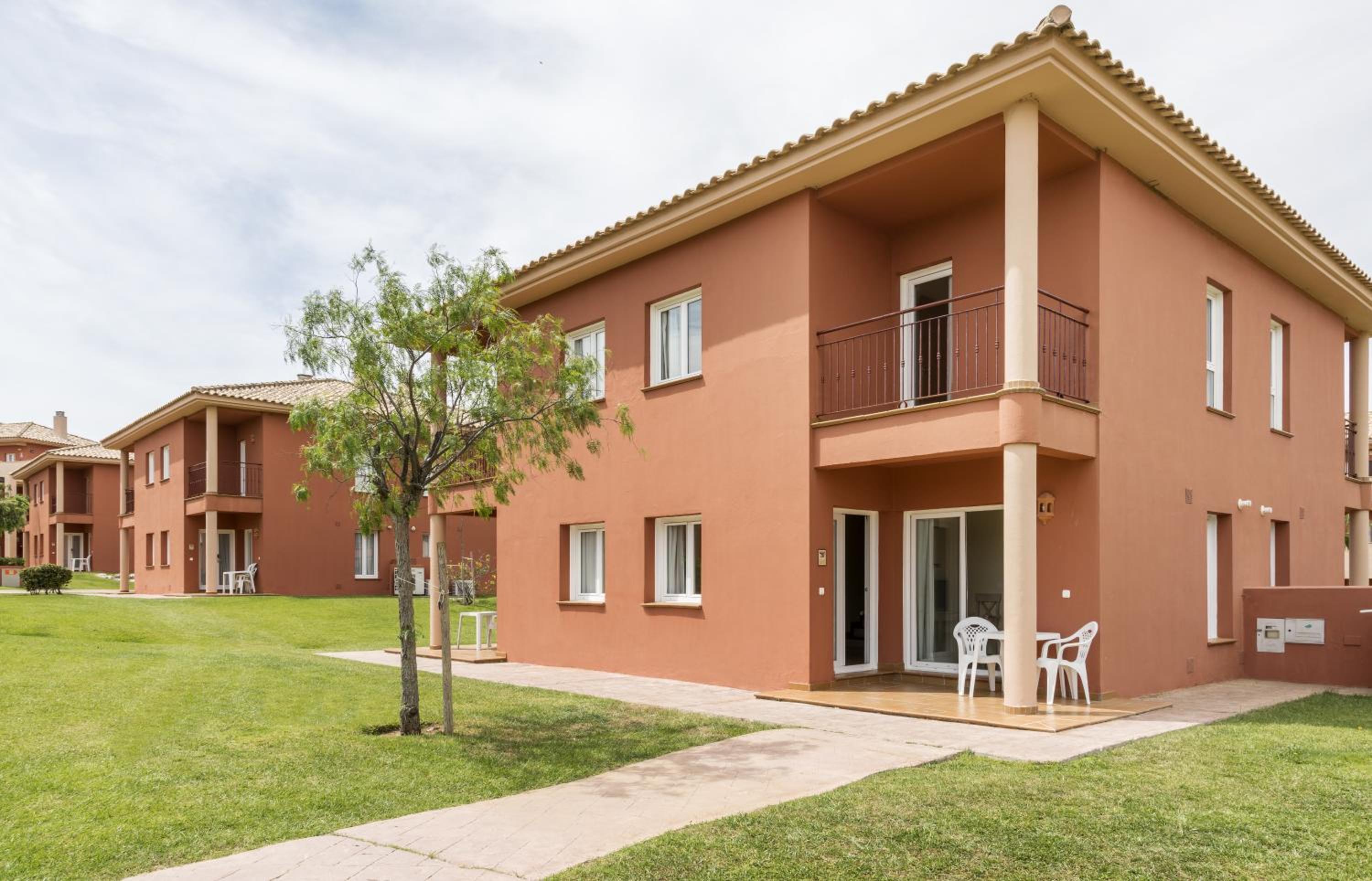 Two-Bedroom Villa (4 Adults) - Photo 11