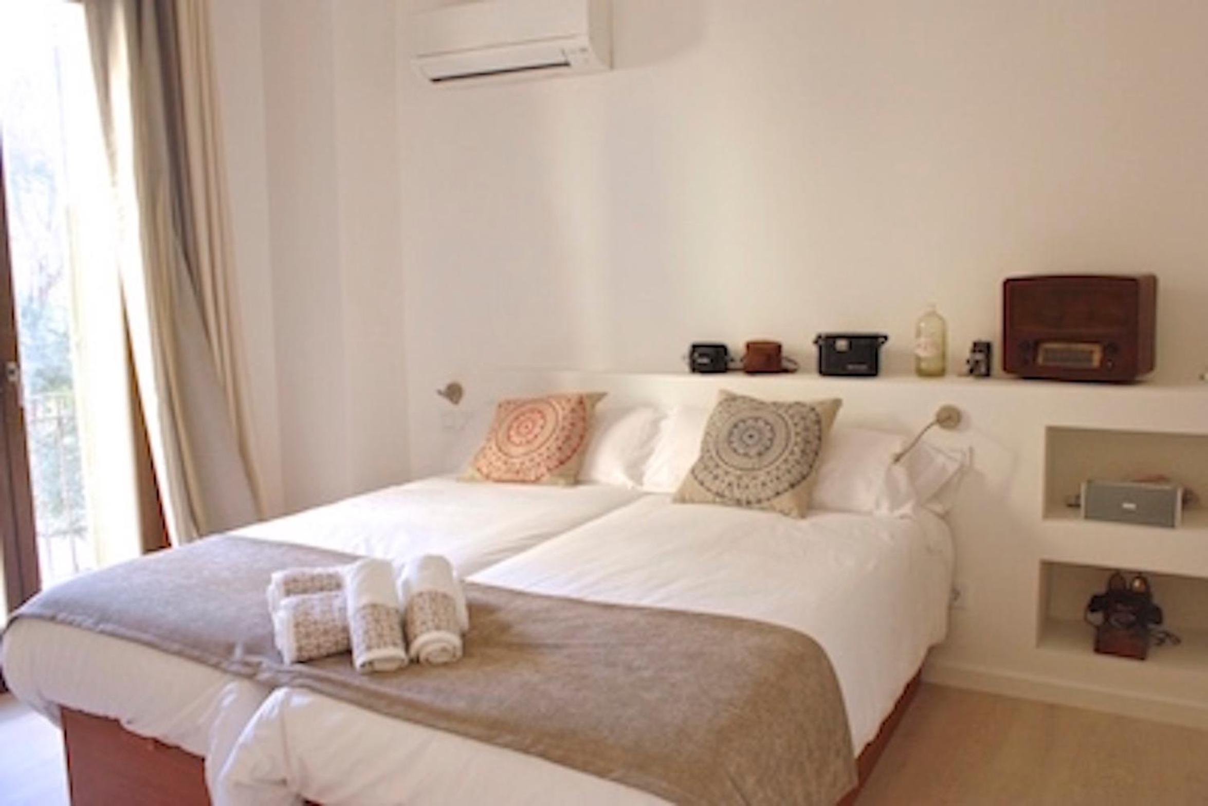 Apartment with Balcony