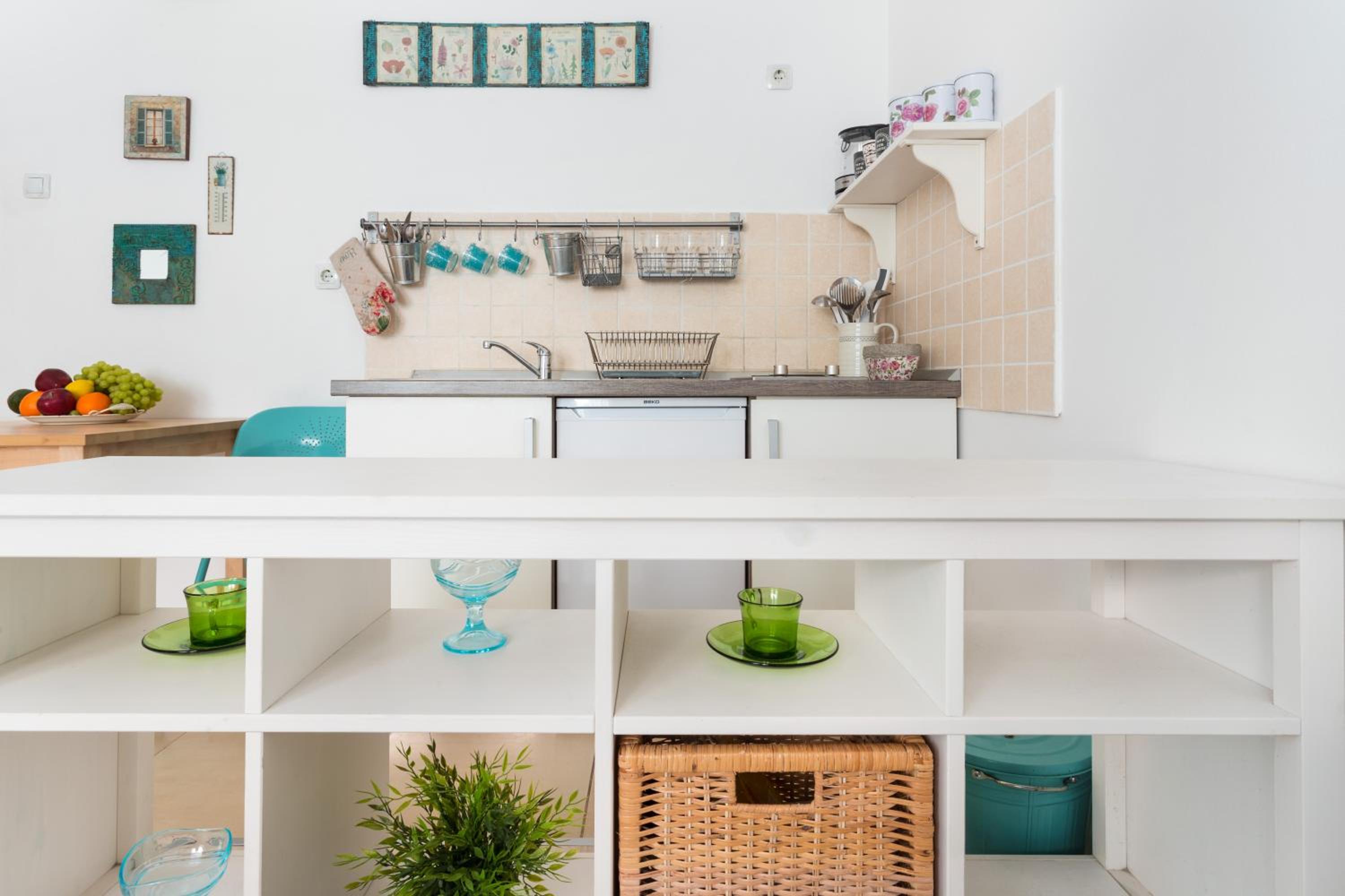 Studio Apartment - Photo 4