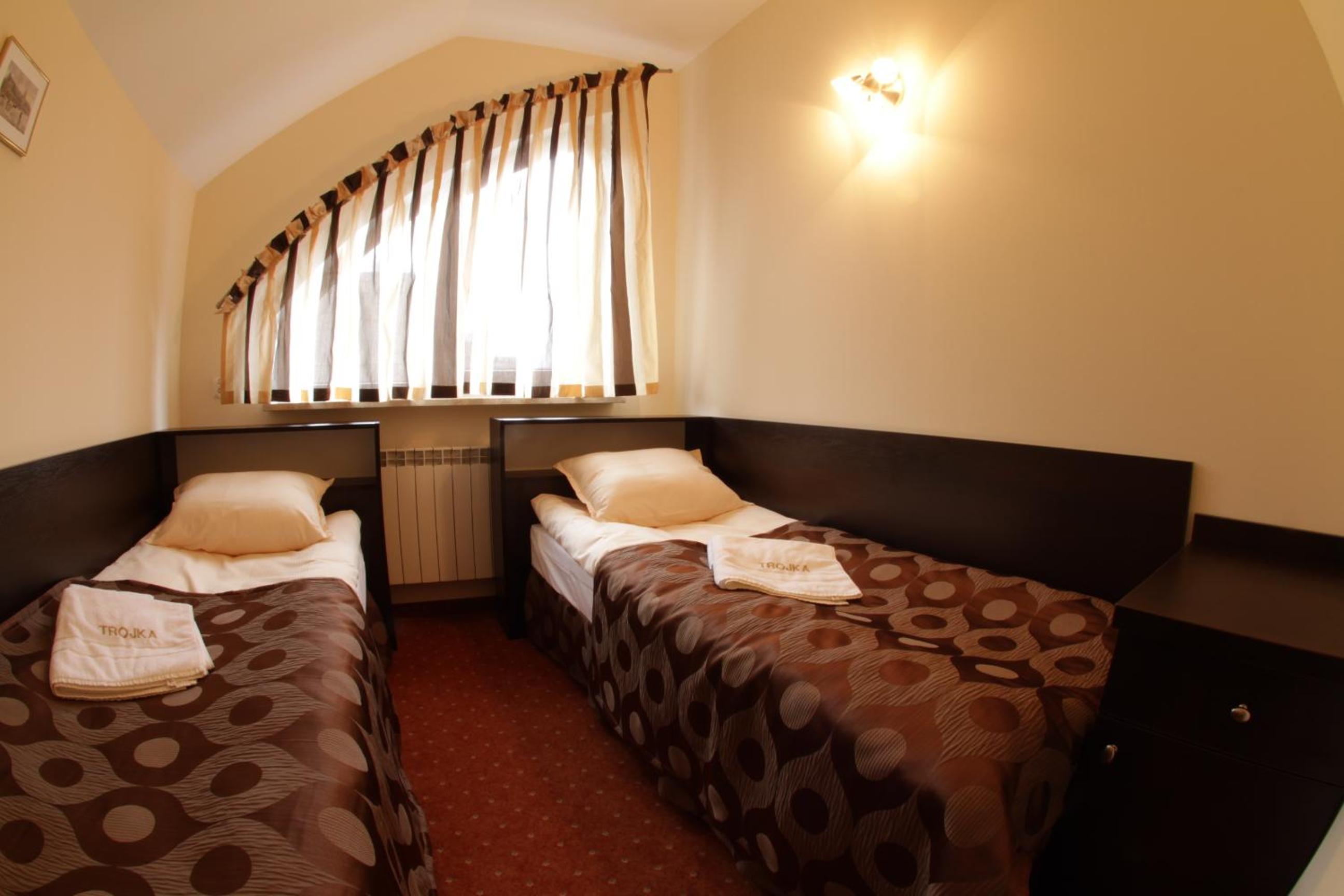 Quadruple Room - Photo 1