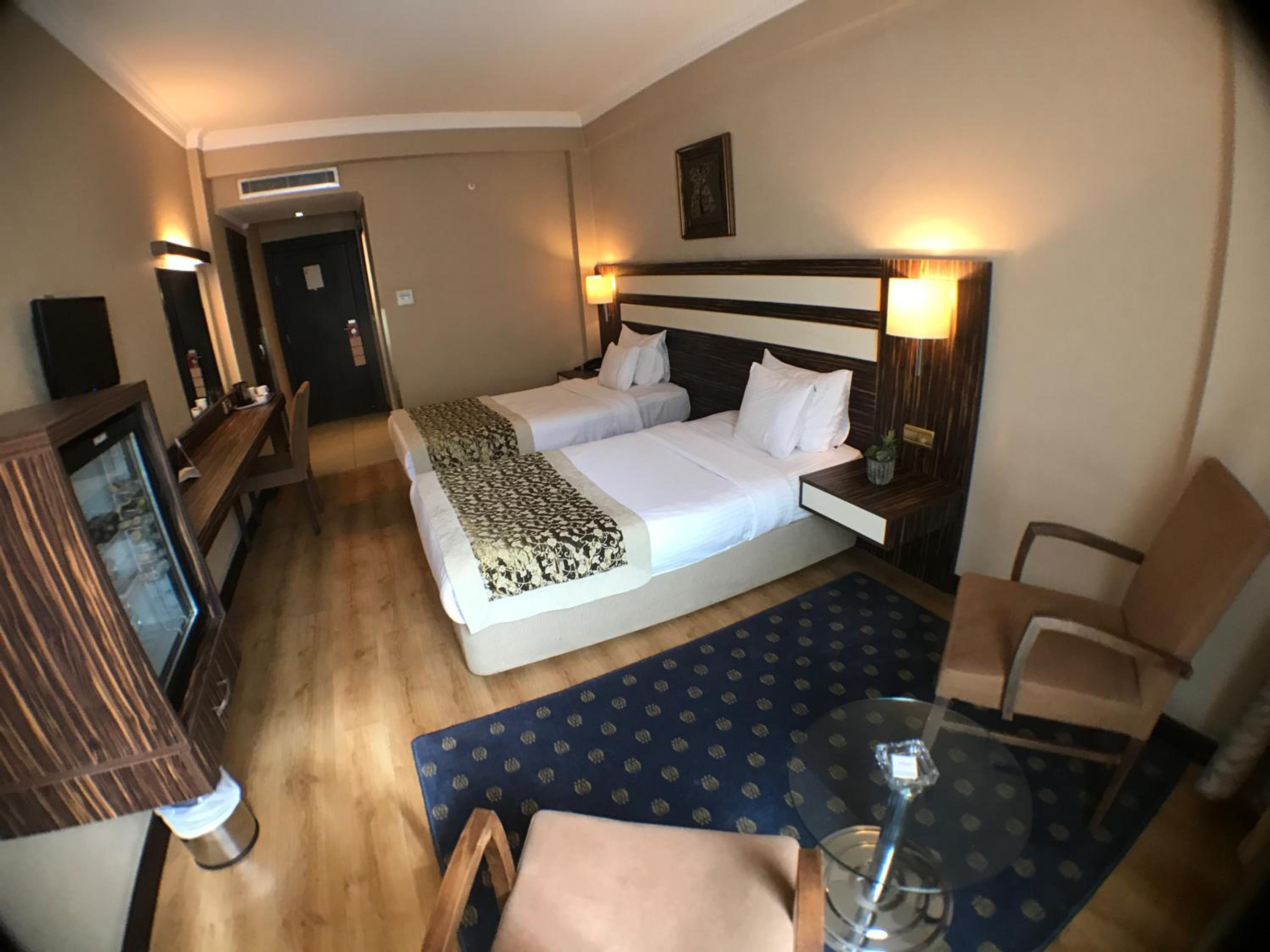 Standard Double or Twin Room photo 2