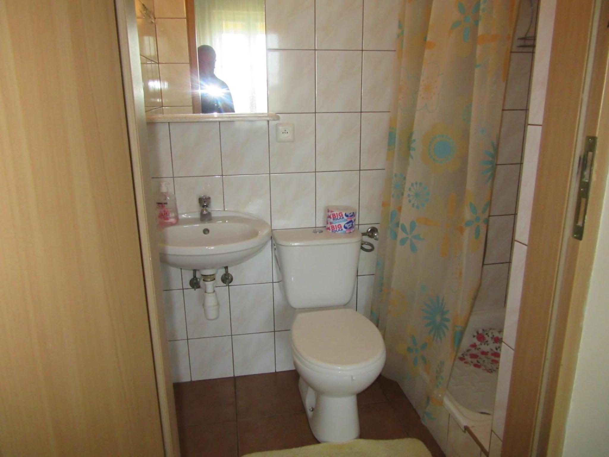 4-Bed Mixed Dormitory Room photo 2