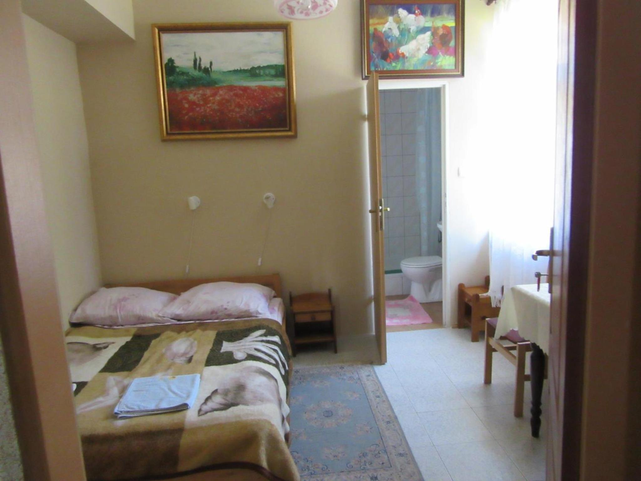 Double Room with Private Bathroom photo 1