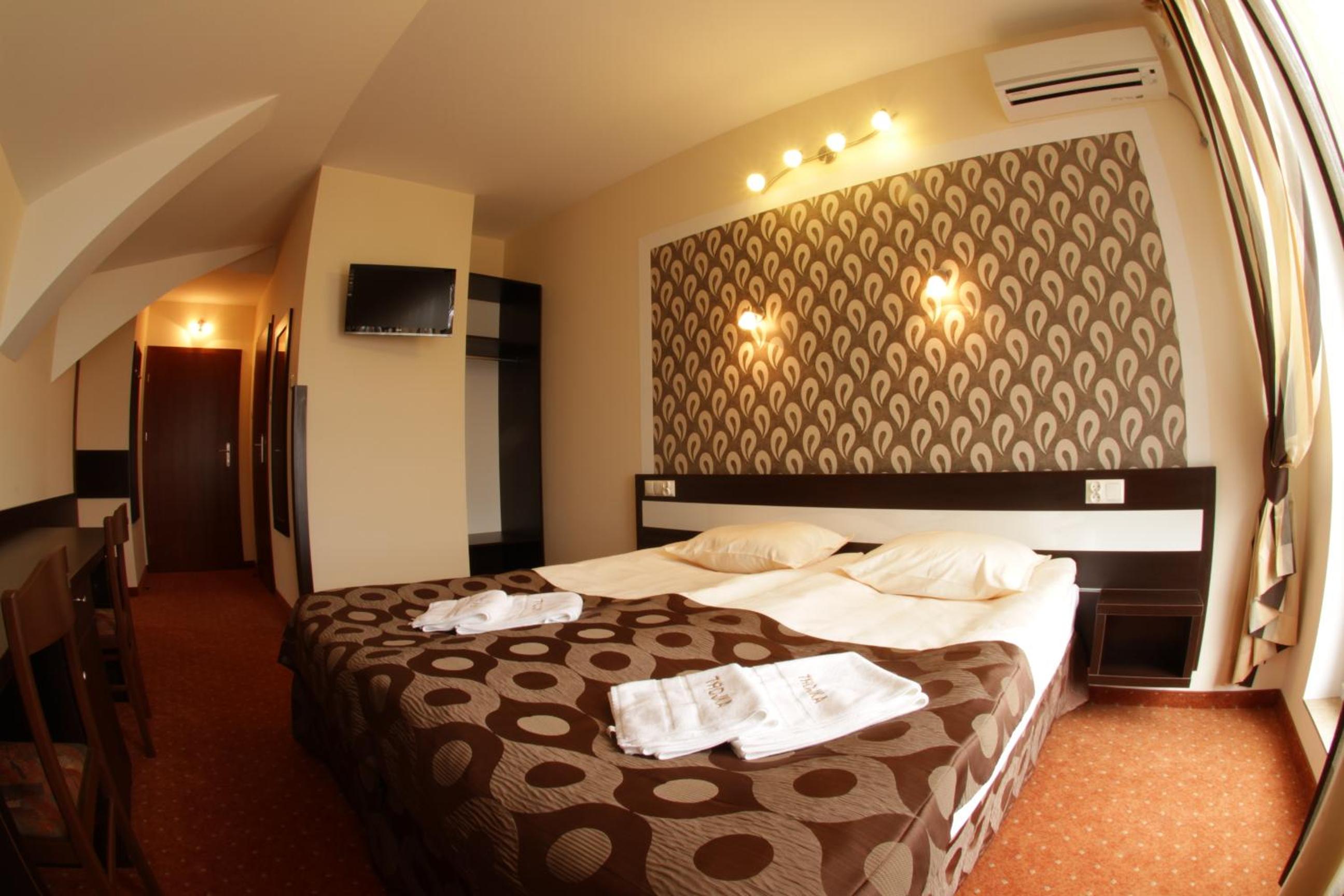 Quadruple Room - Photo 7