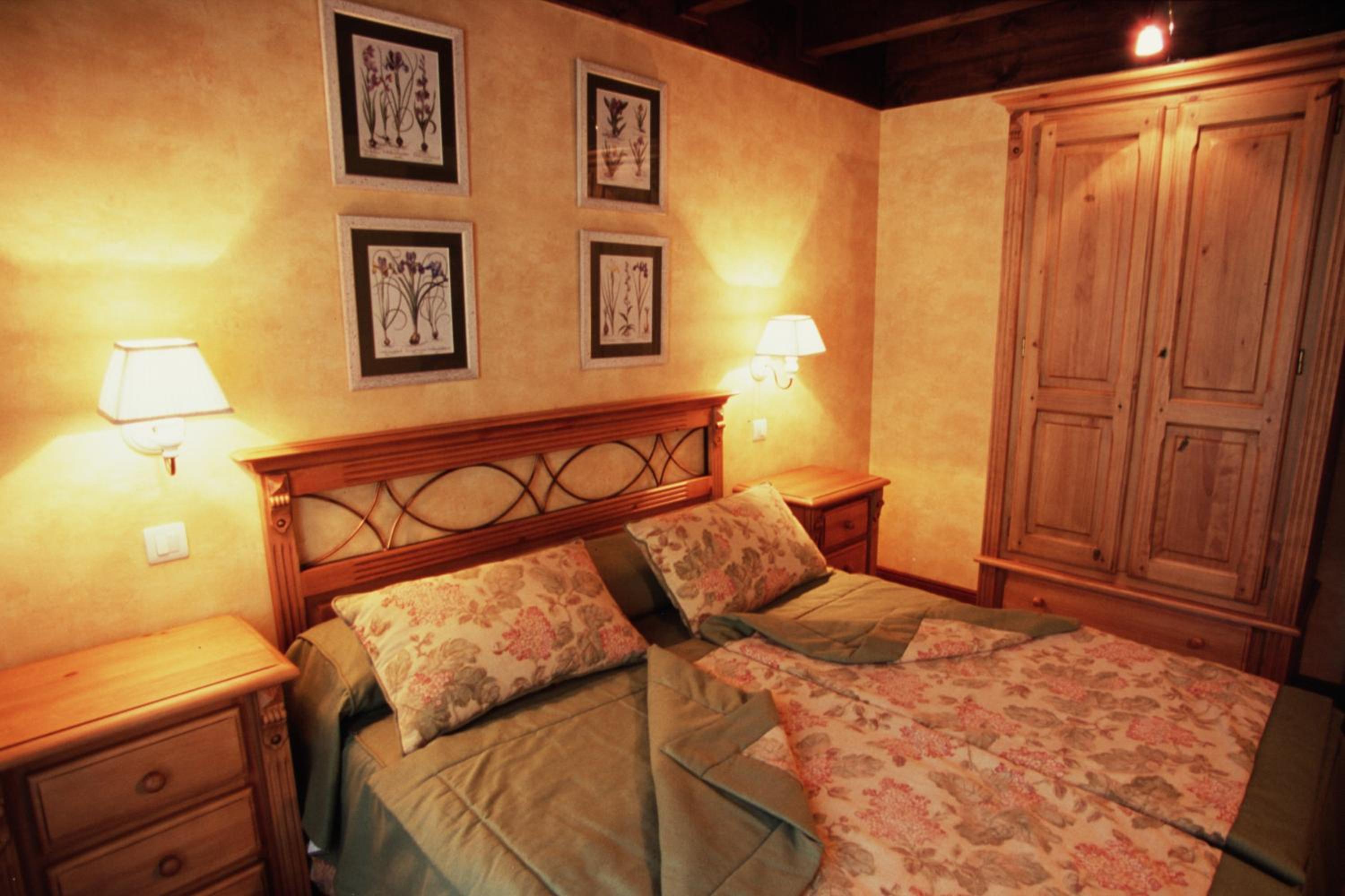 Family Room - Photo 9