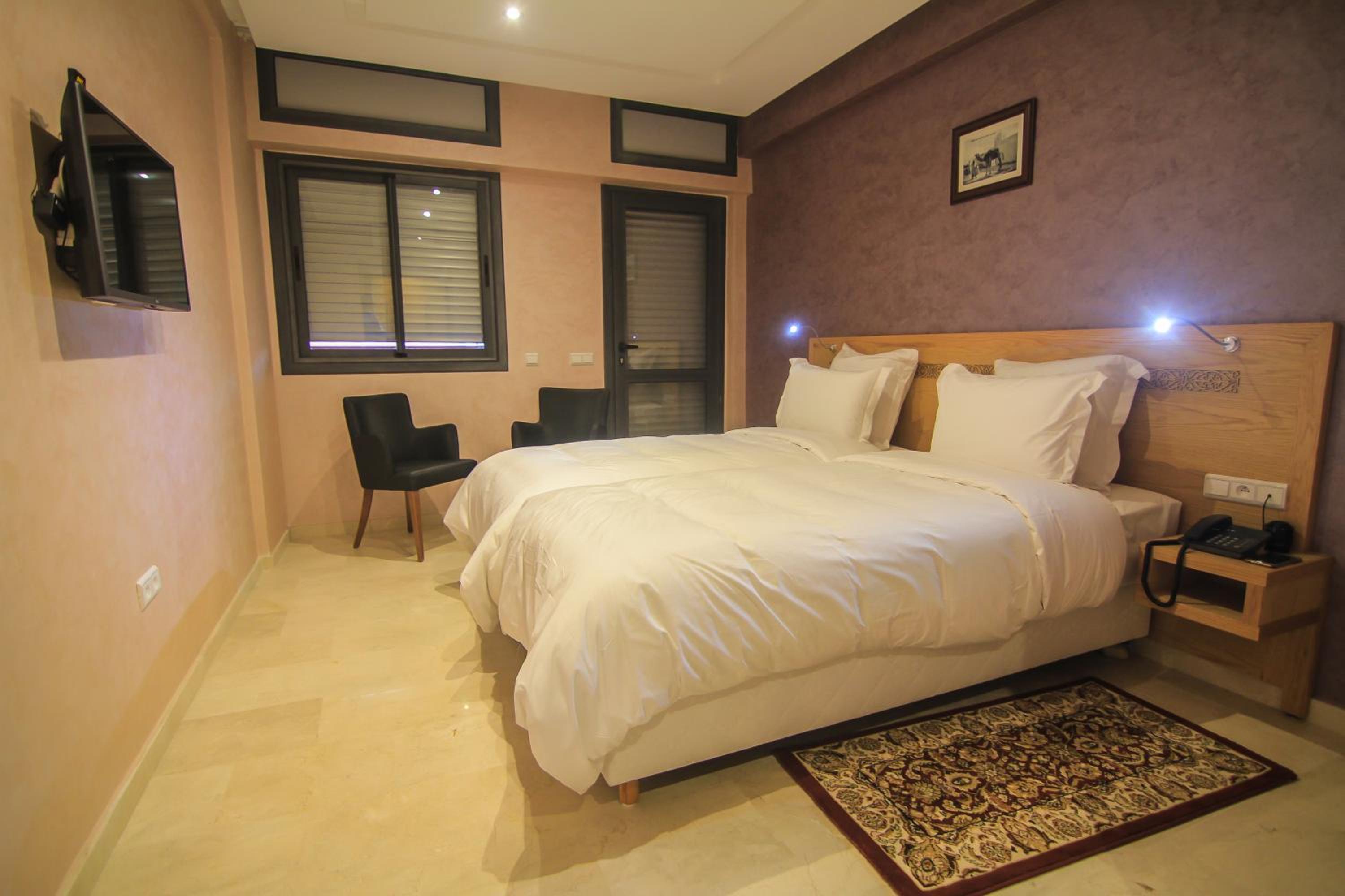 Deluxe Double Room with Balcony - Photo 1