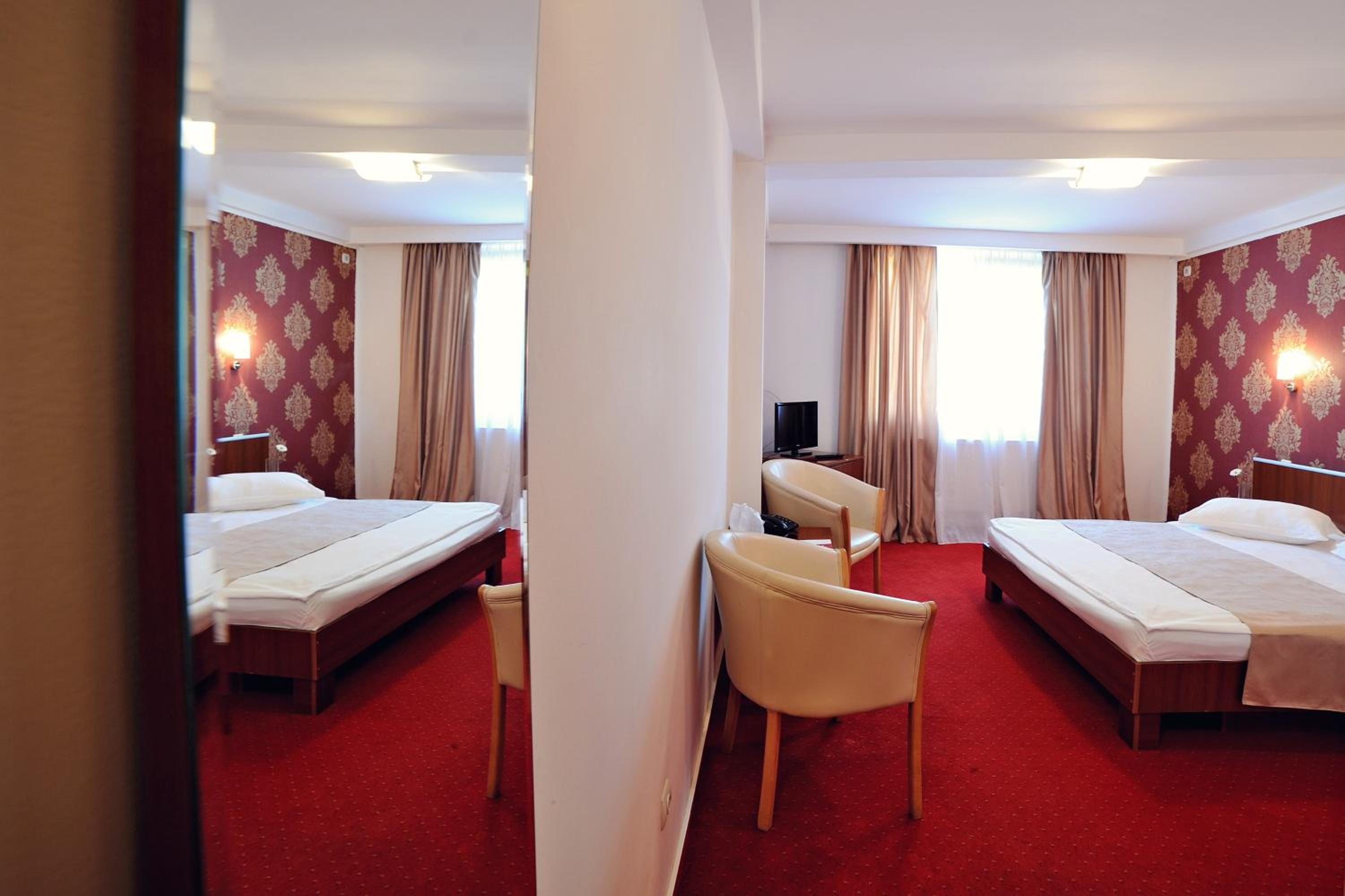 Double Room - Photo 1