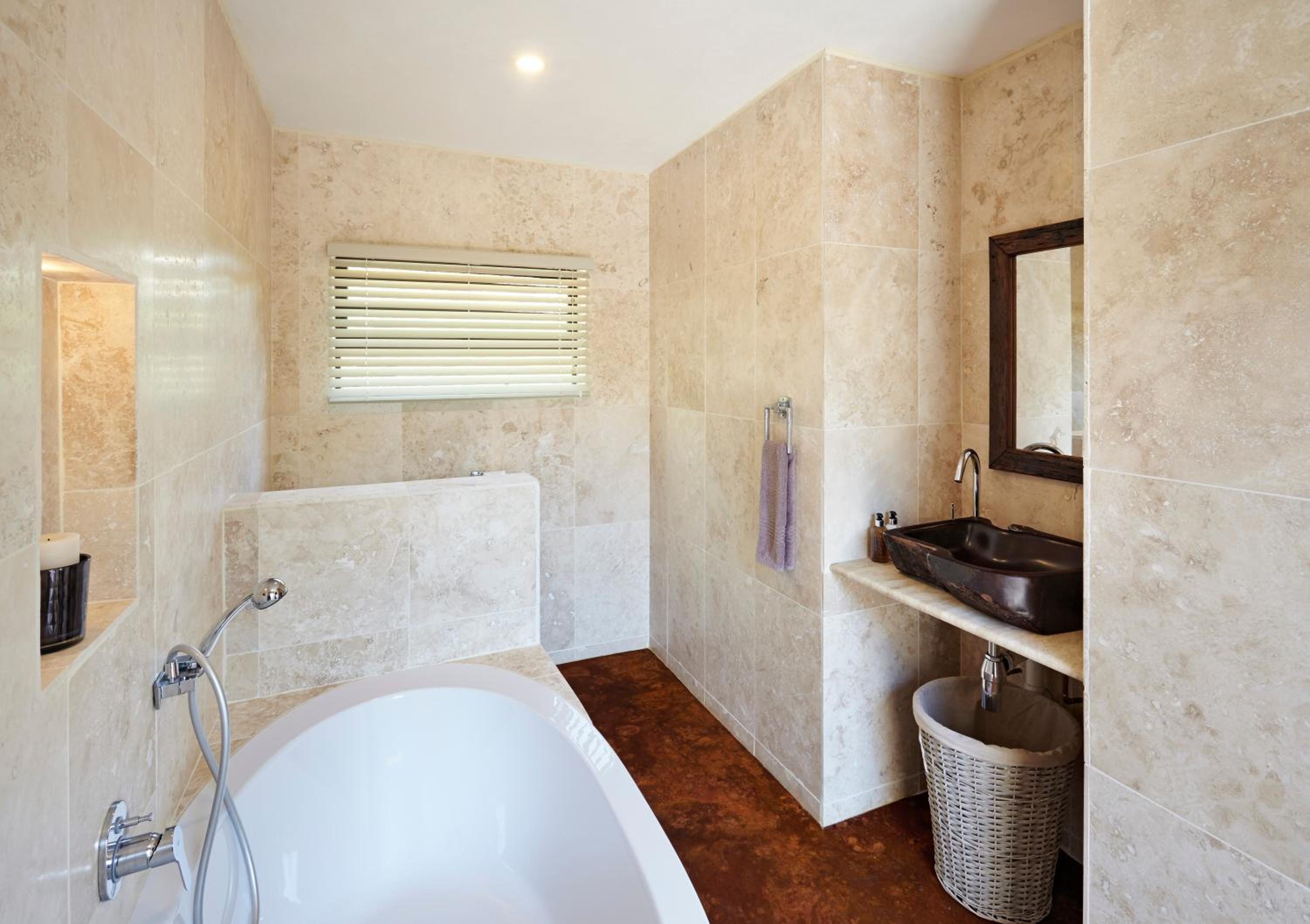 Honeymoon Suite photo 2