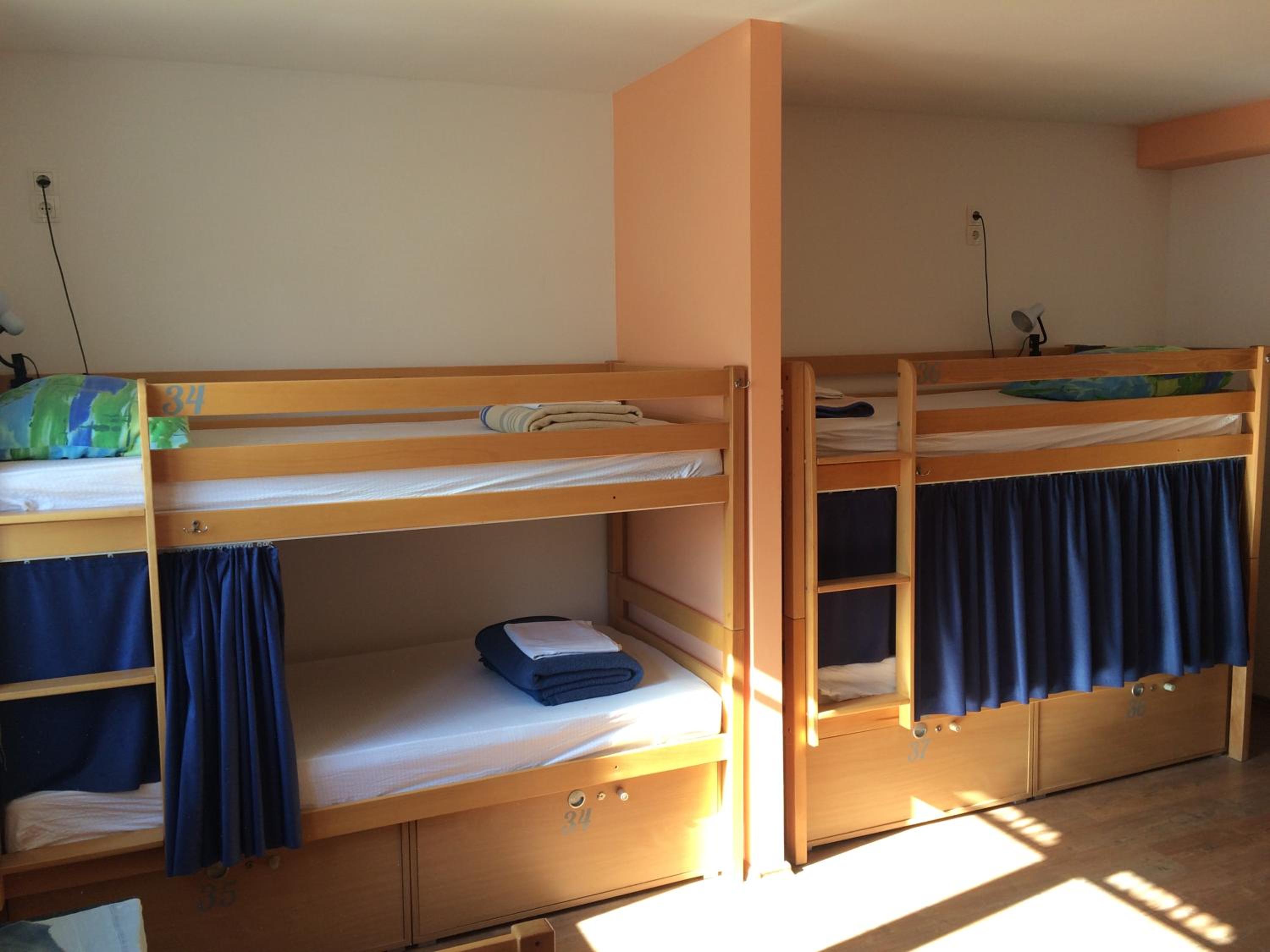 Bed in 7-Bed Mixed Dormitory Room