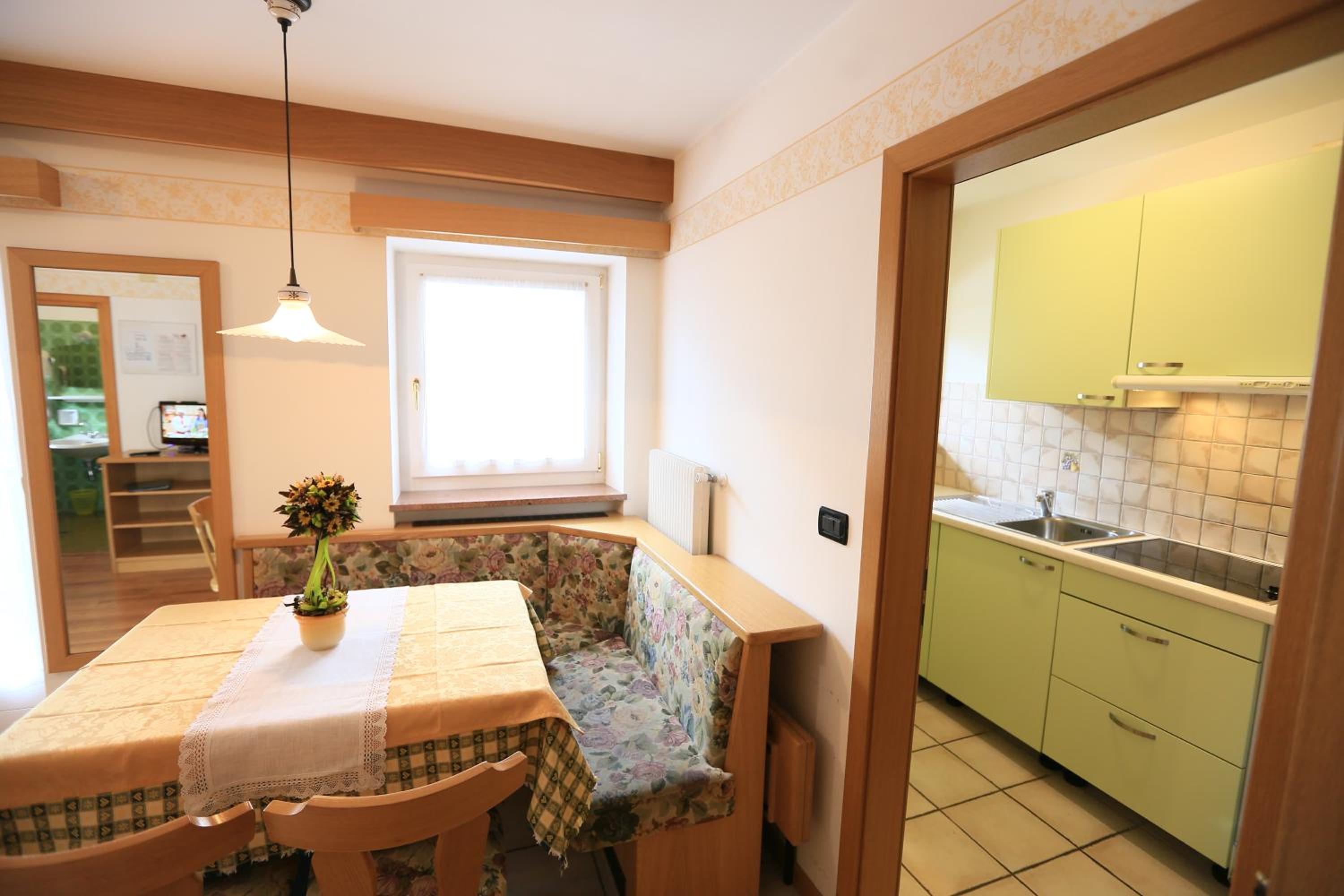 Studio Apartment photo 2