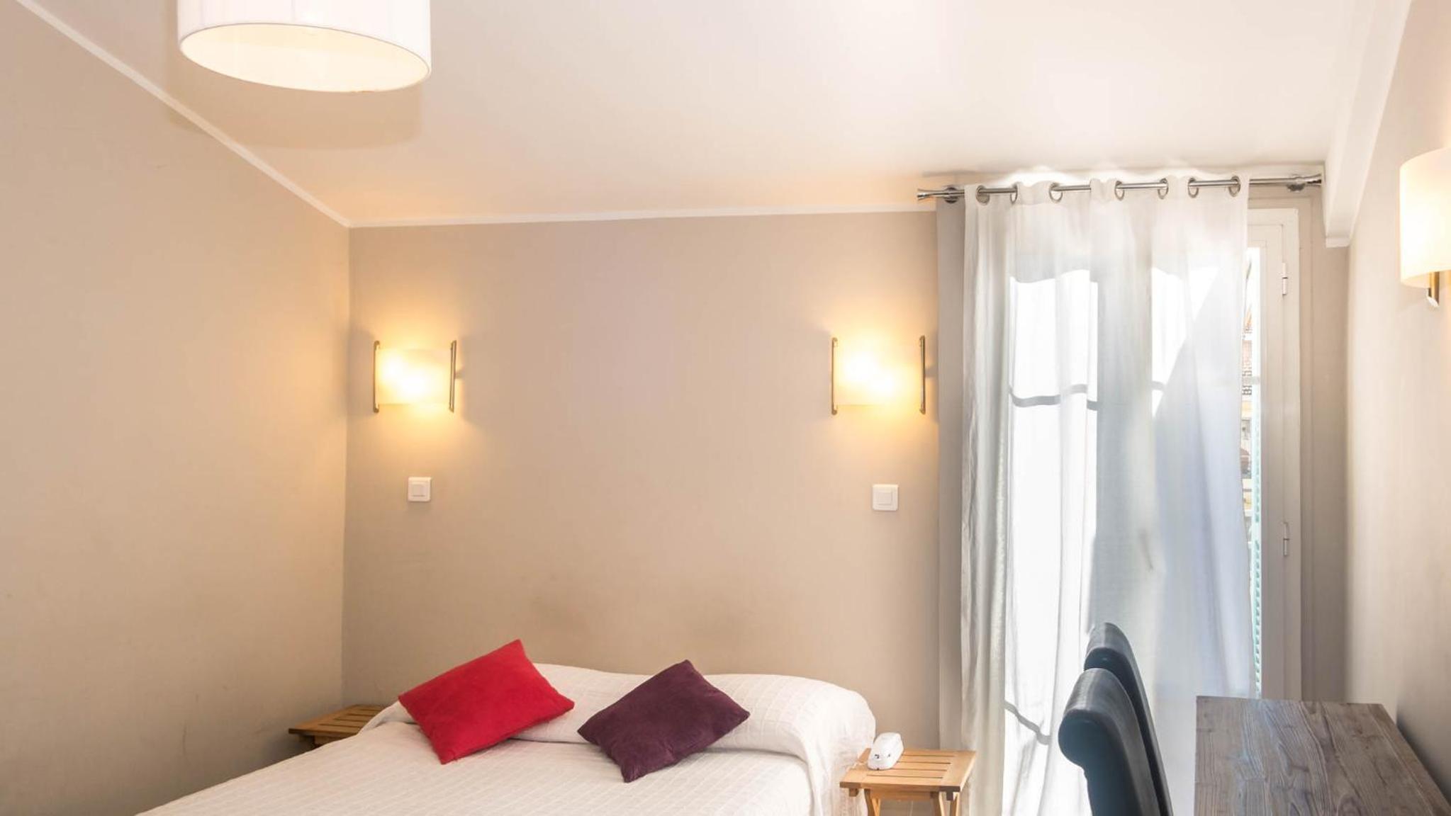 Double Room with Terrace - Photo 2