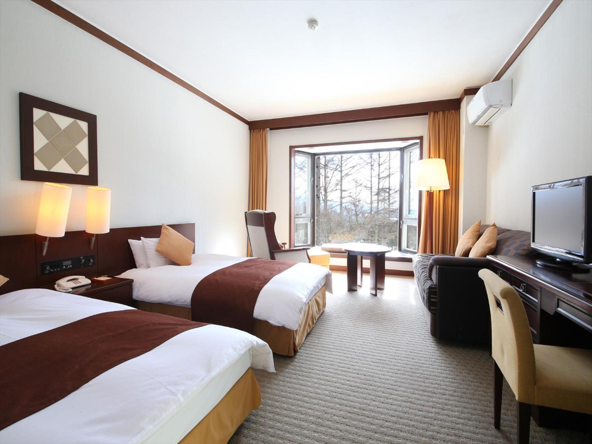 Standard Twin Room with Garden View photo 3