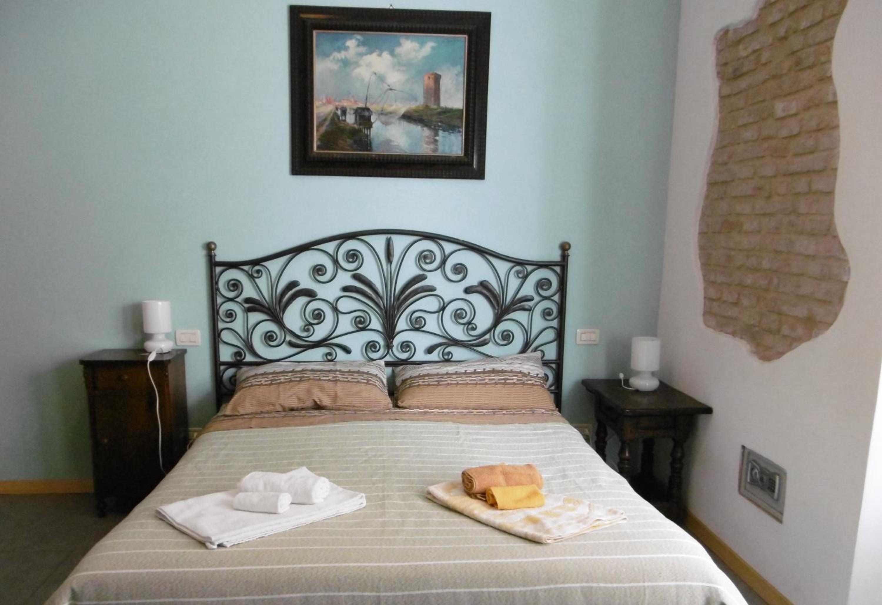 Double Room with Private Bathroom photo 1