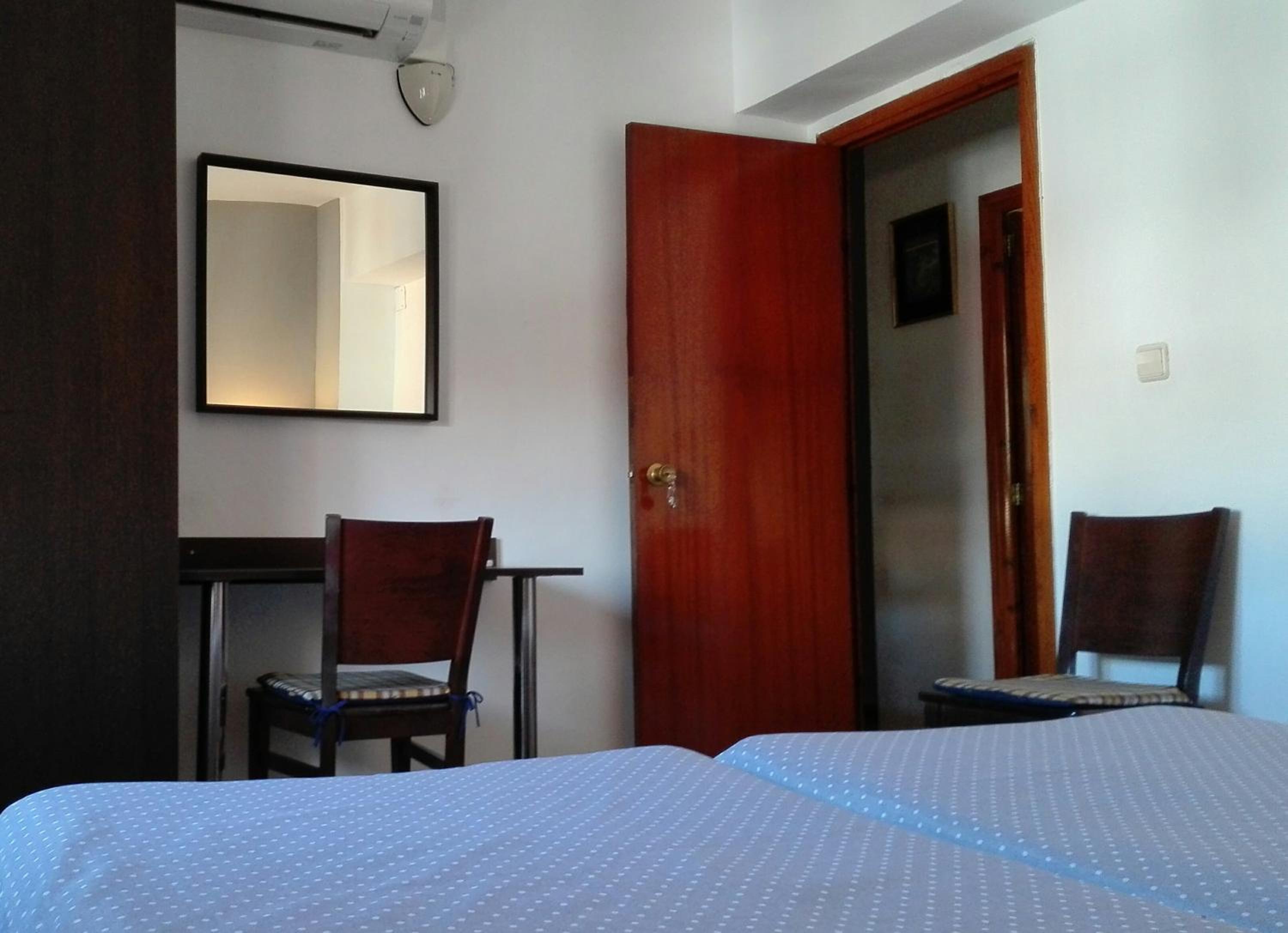 Two-Bedroom Apartment - Photo 36