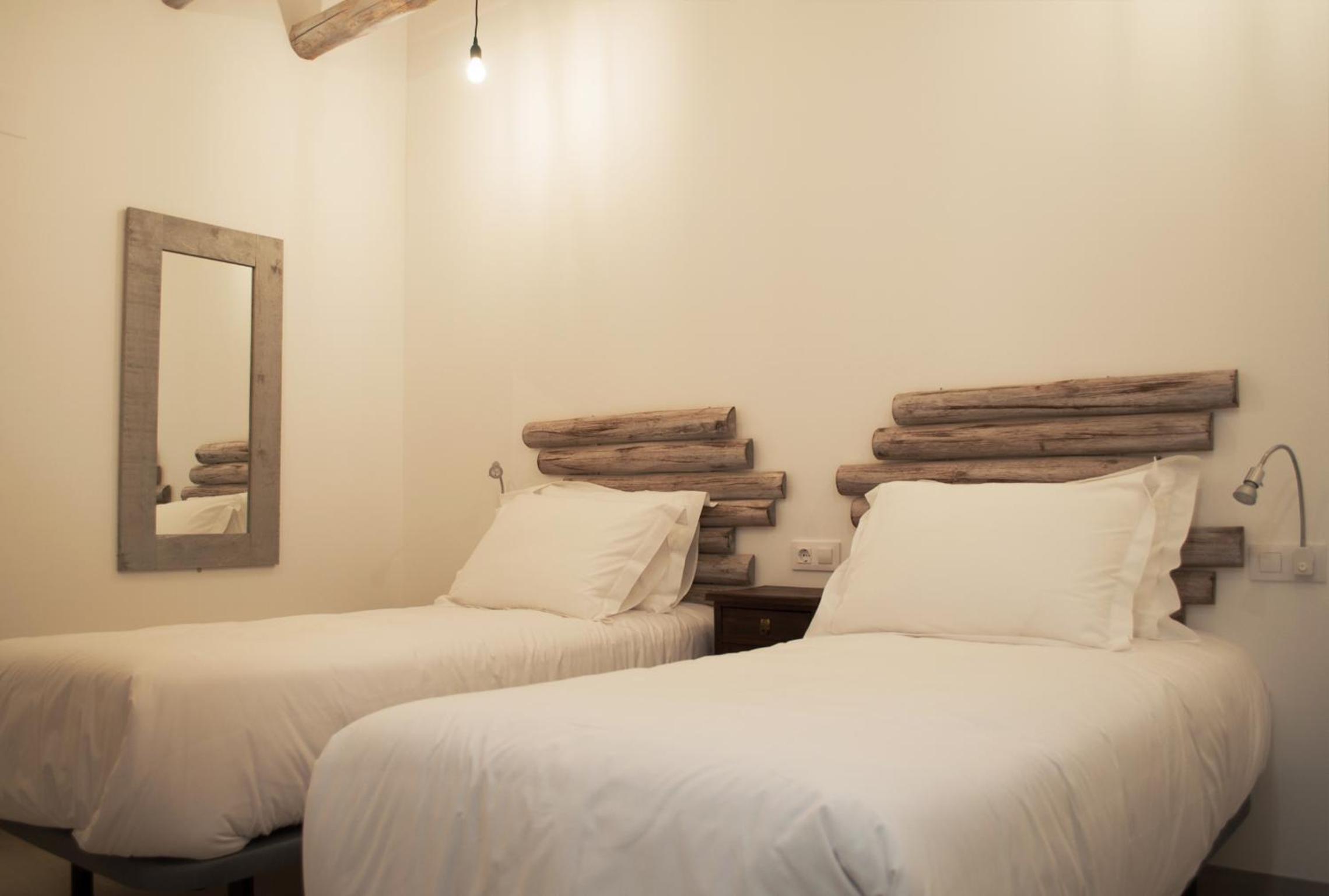 Standard Double Room - Photo 1