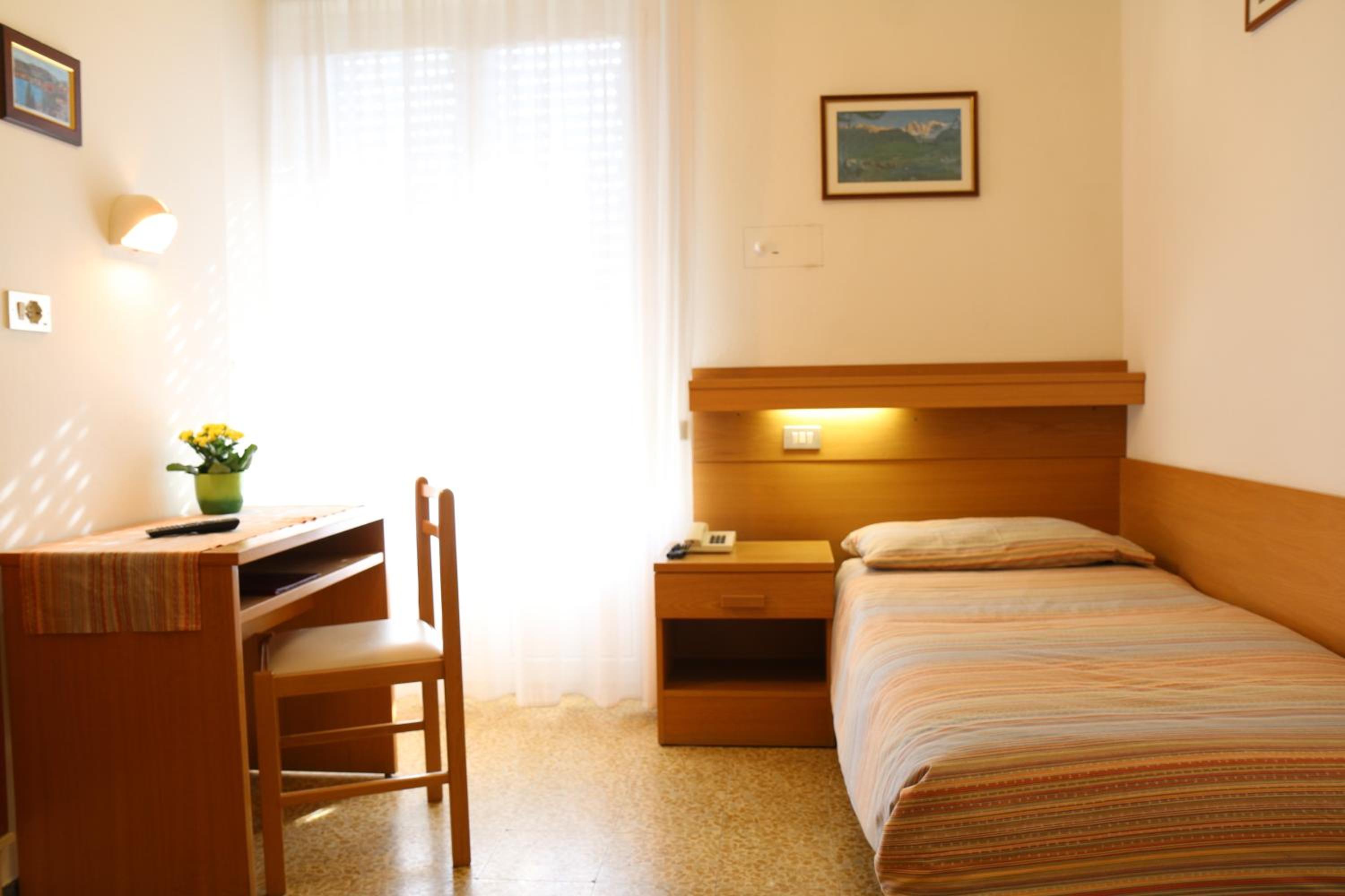 Single Room with Balcony photo 1