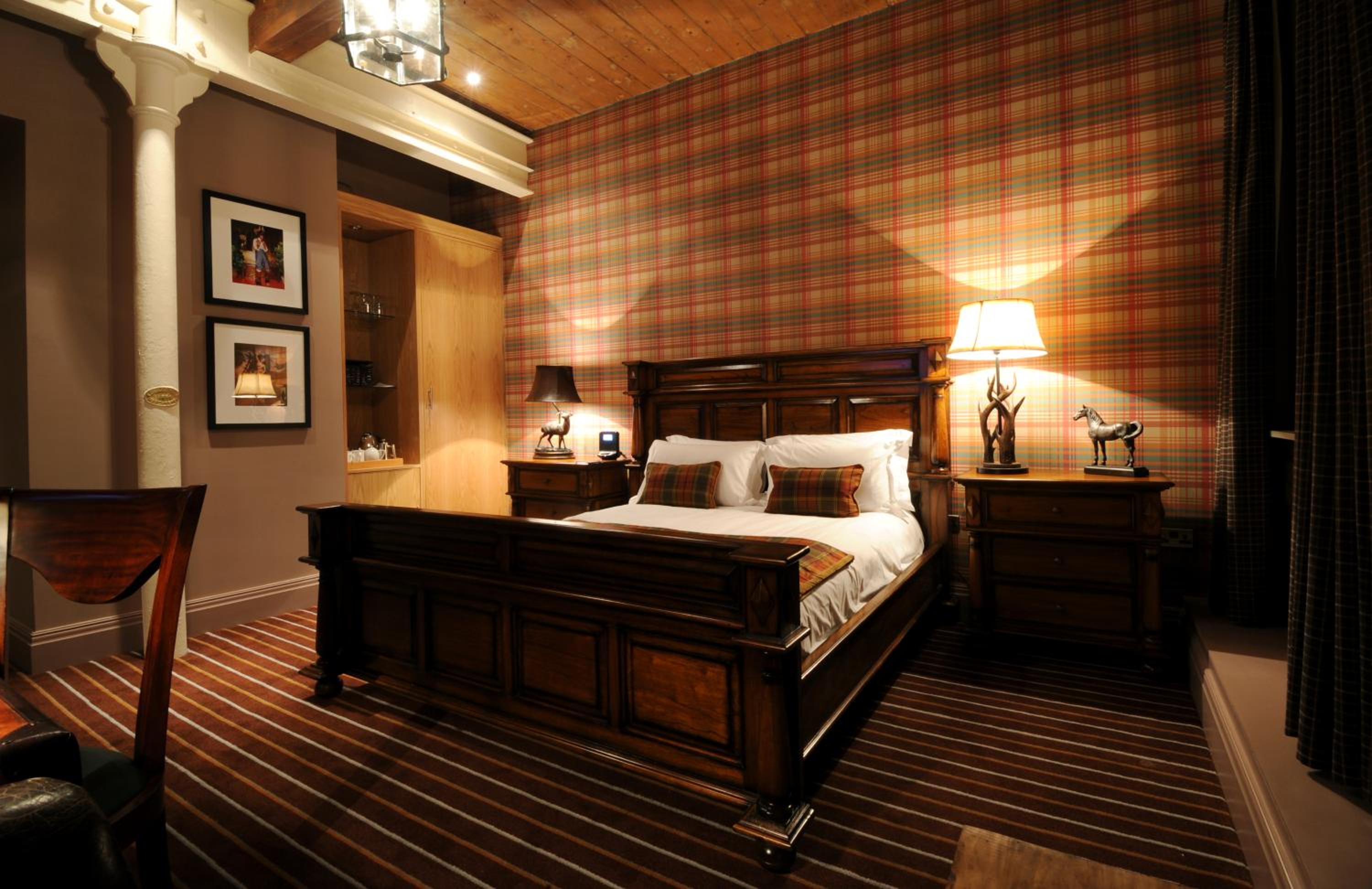Standard King Room - Photo 27