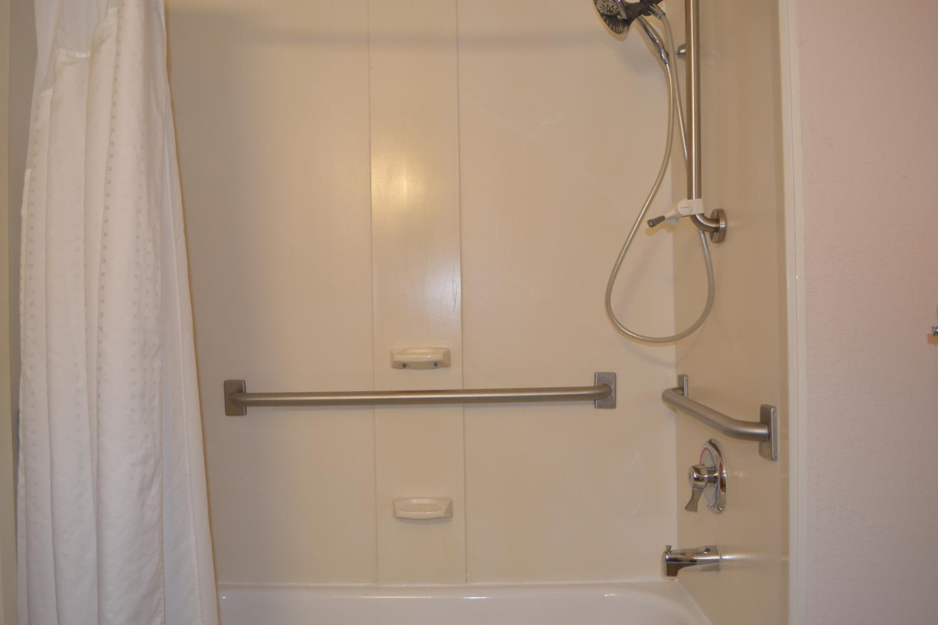 King Room - Disability Access/Non-Smoking - Photo 2