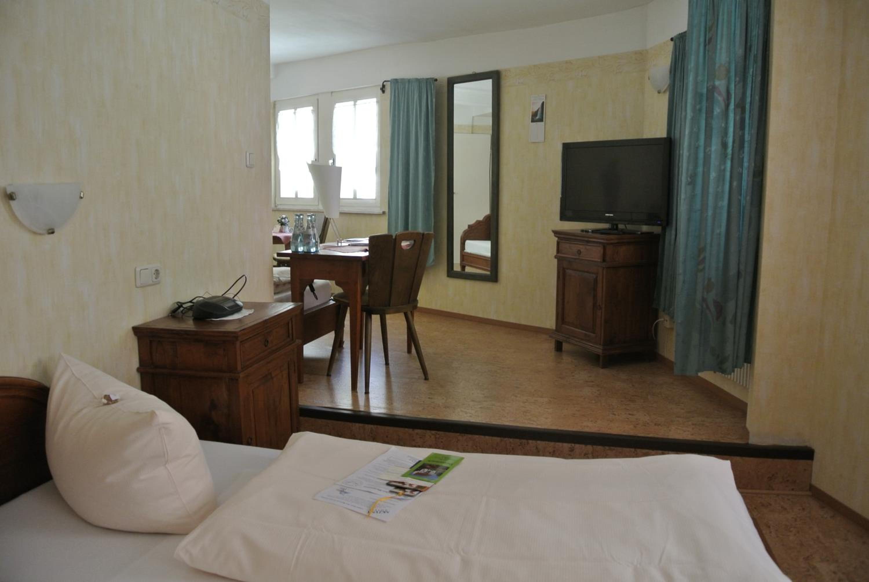 Double Room - Photo 11