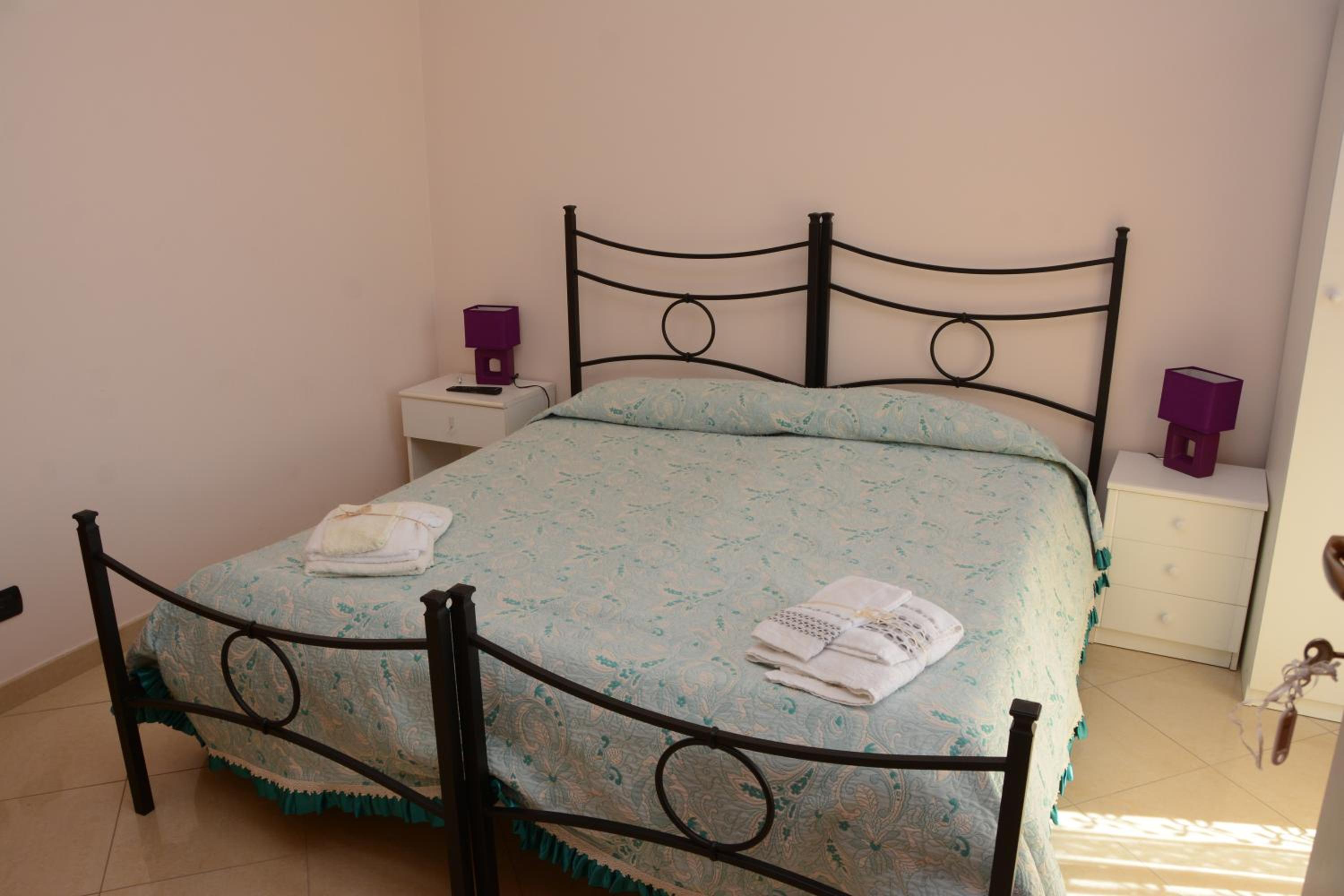 Business Double or Twin Room with external private bathroom  photo 2