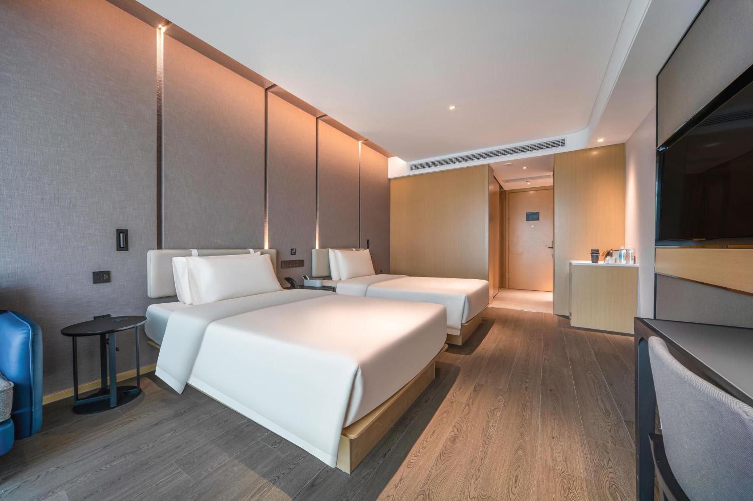 Executive City View Twin Room photo 2