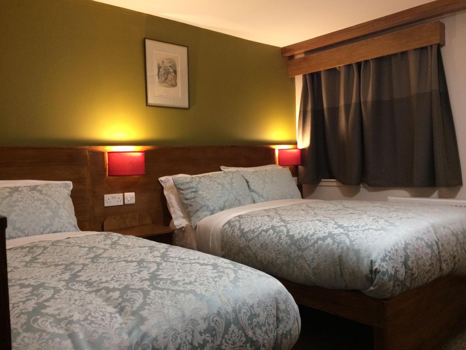 Deluxe Triple Room