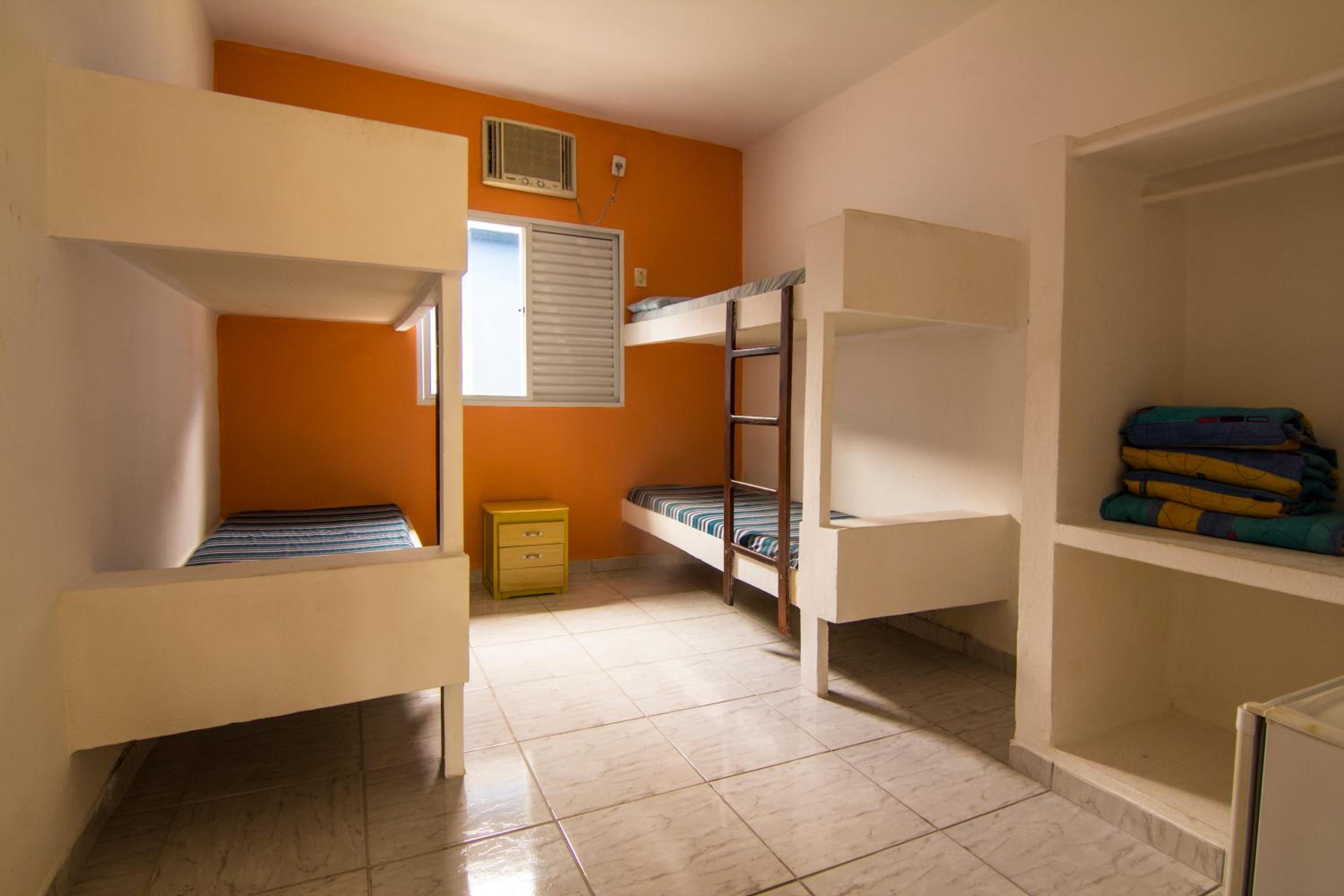 Quadruple Room with Air Conditioning photo 1