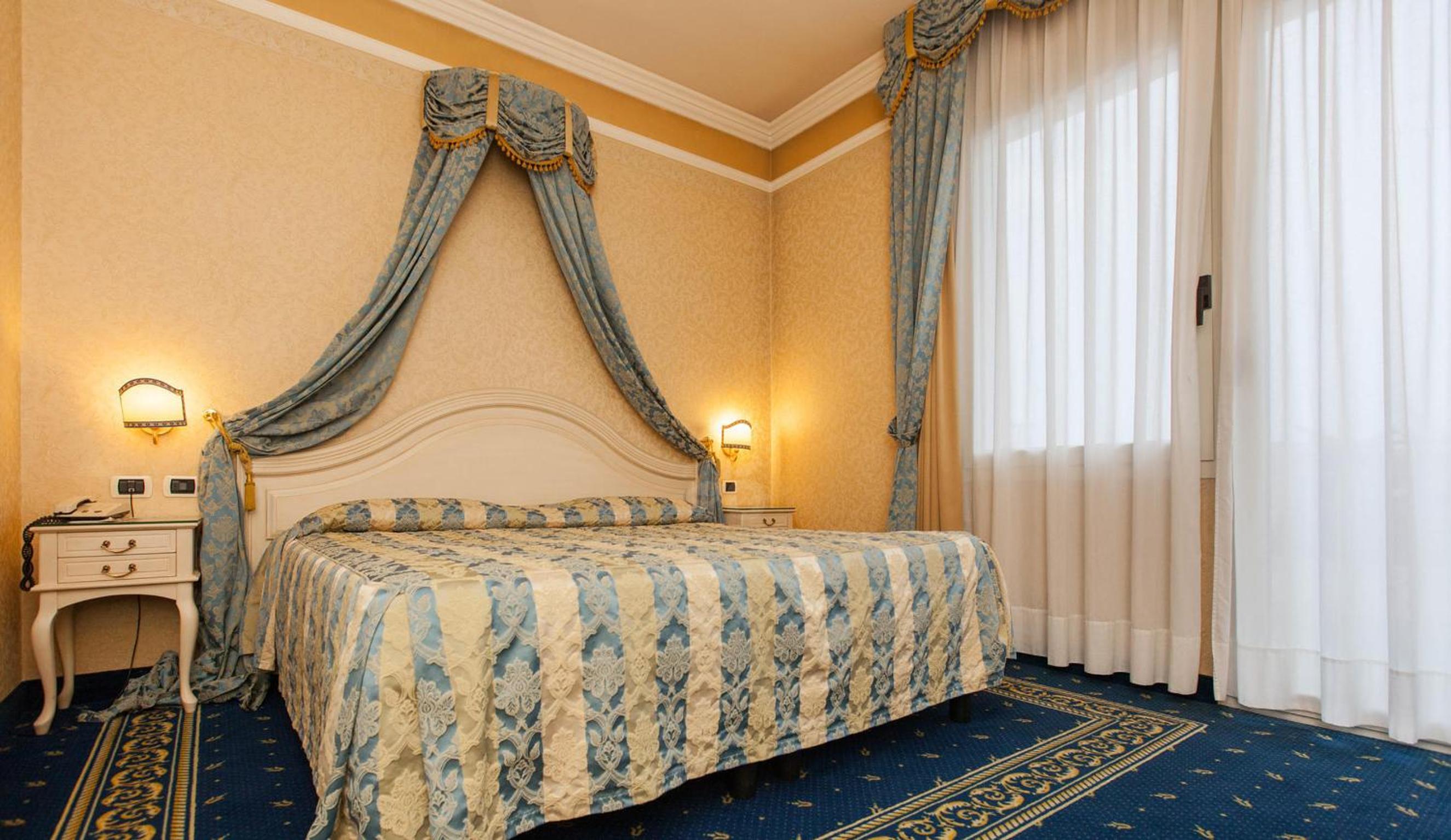 Suite - Photo 4