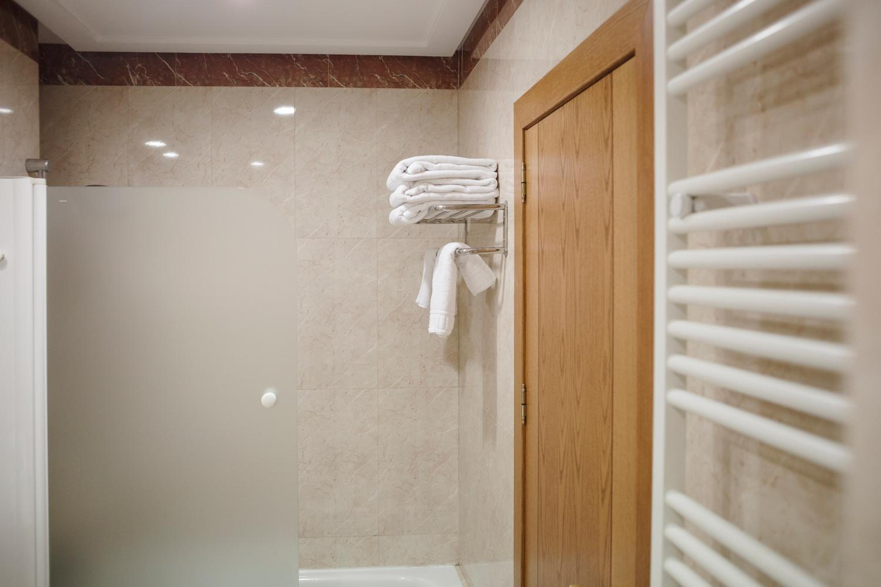 Superior Room - Photo 8