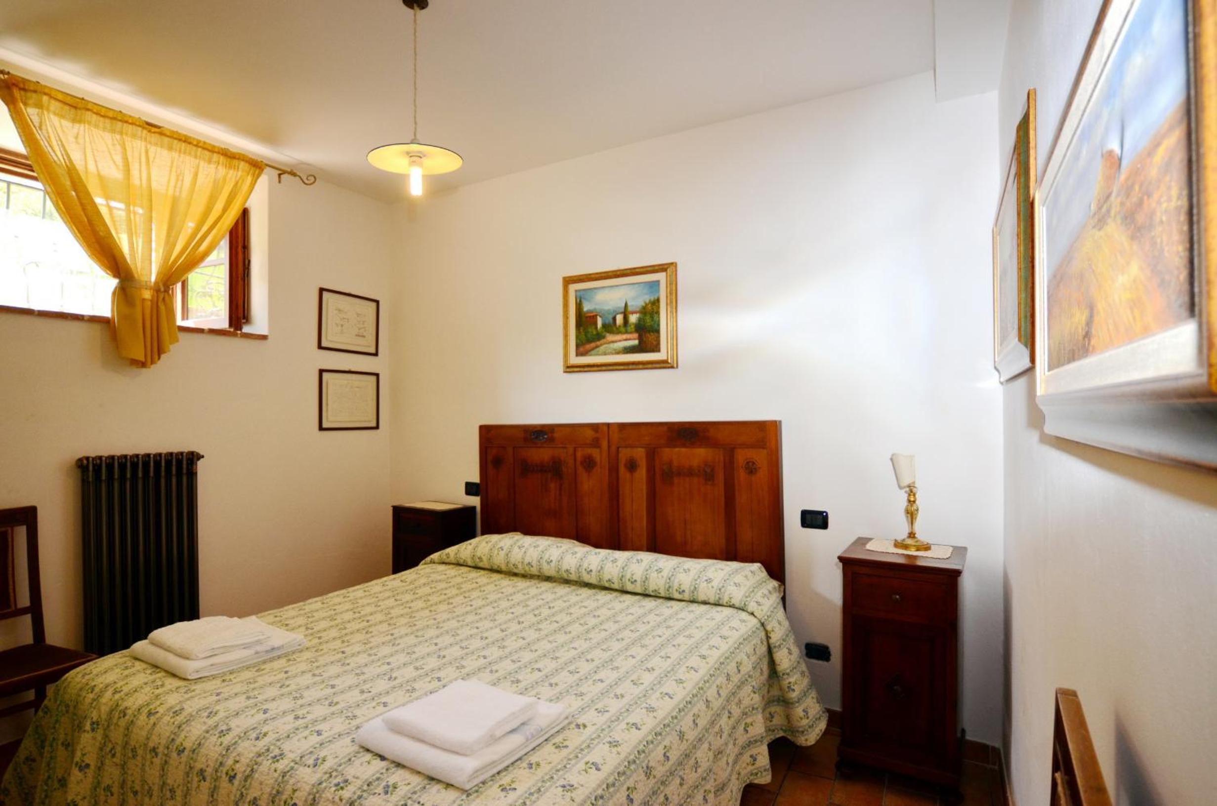 Two-Bedroom Apartment with Garden View - Photo 2