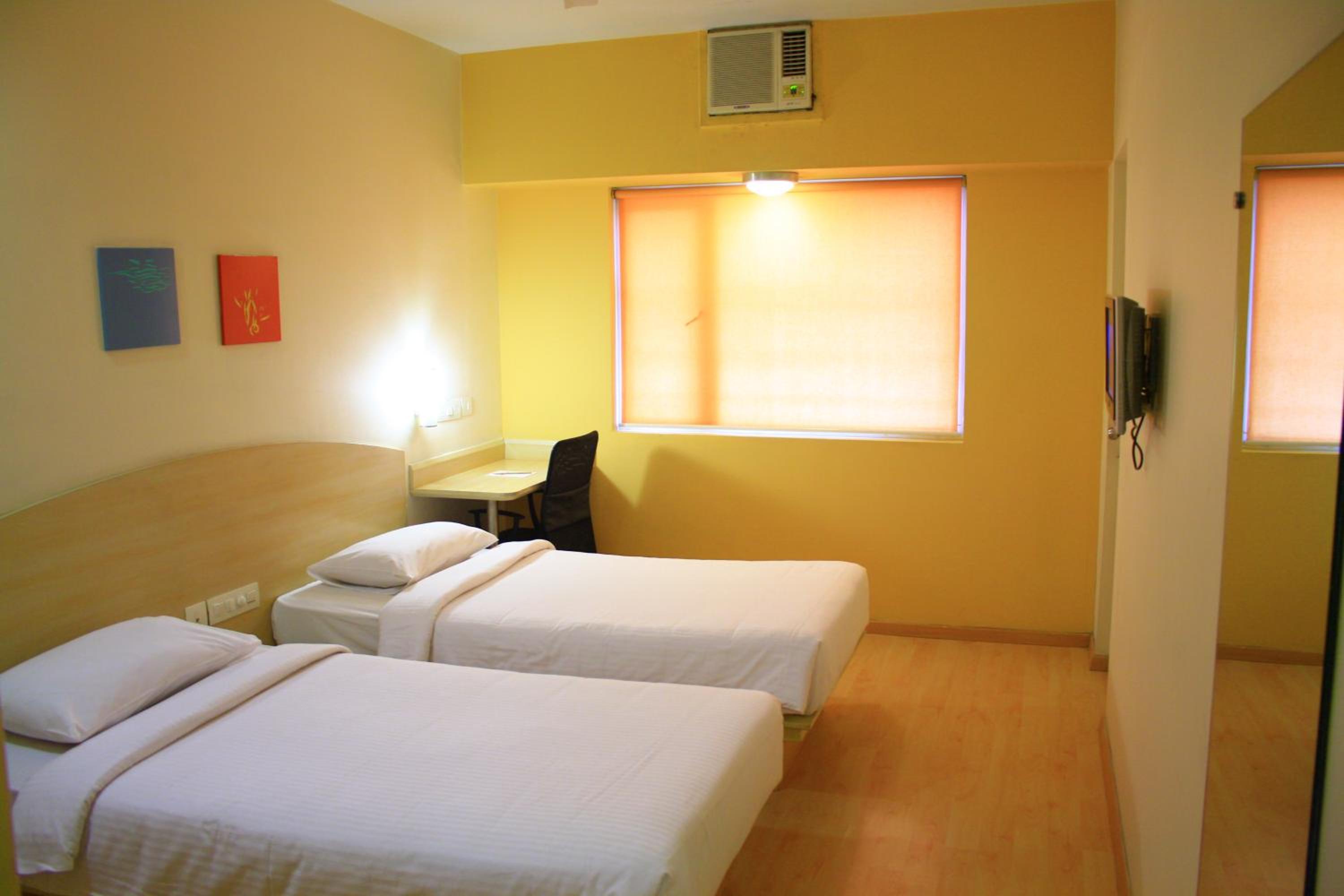 Superior Twin Room - Photo 1