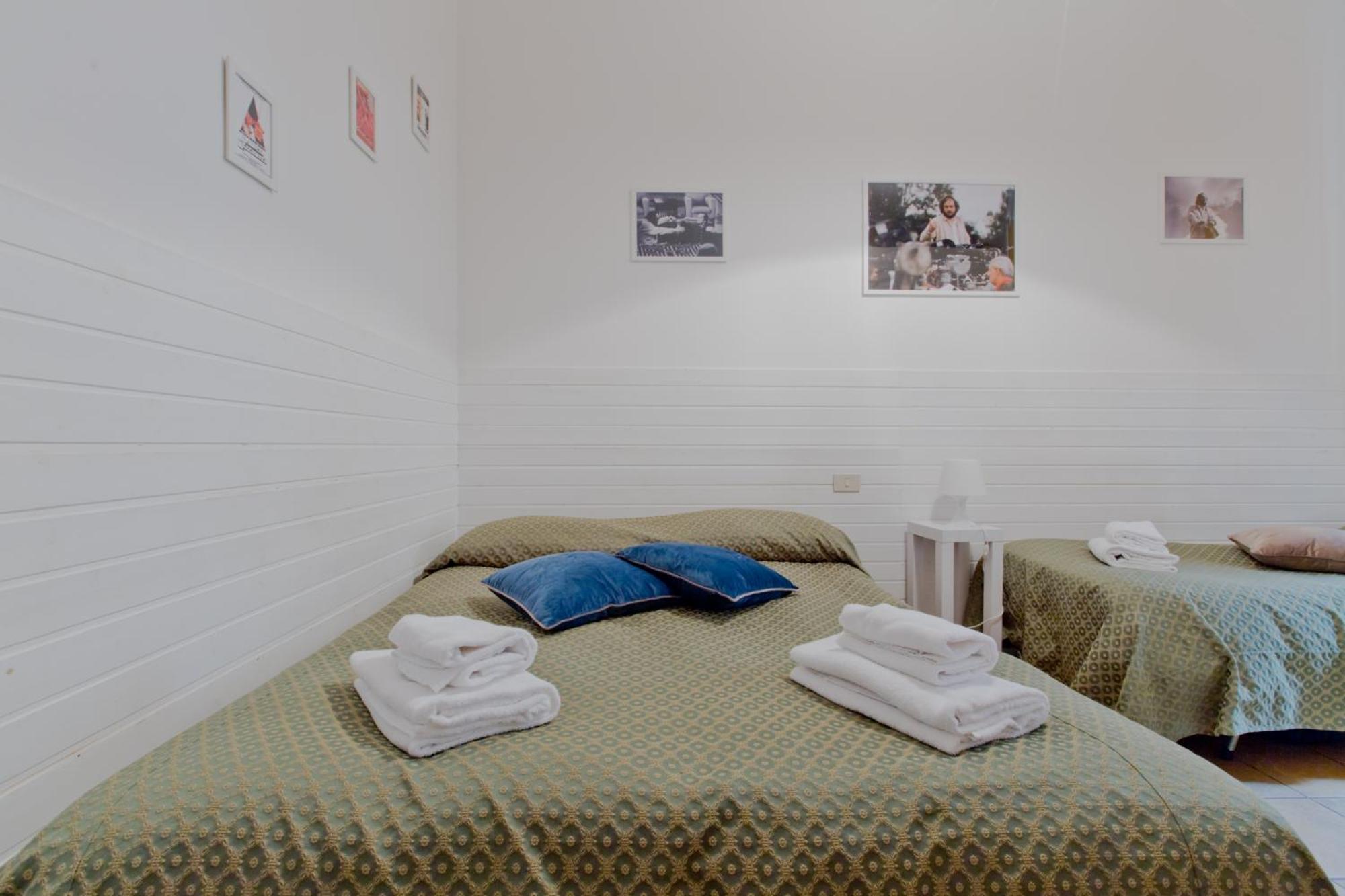 Standard Triple Room photo 3